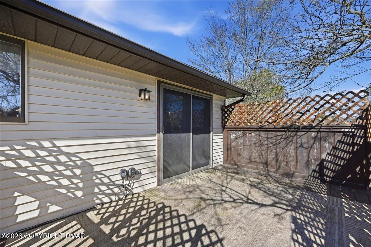 1112 Scott Street Property Photo 57