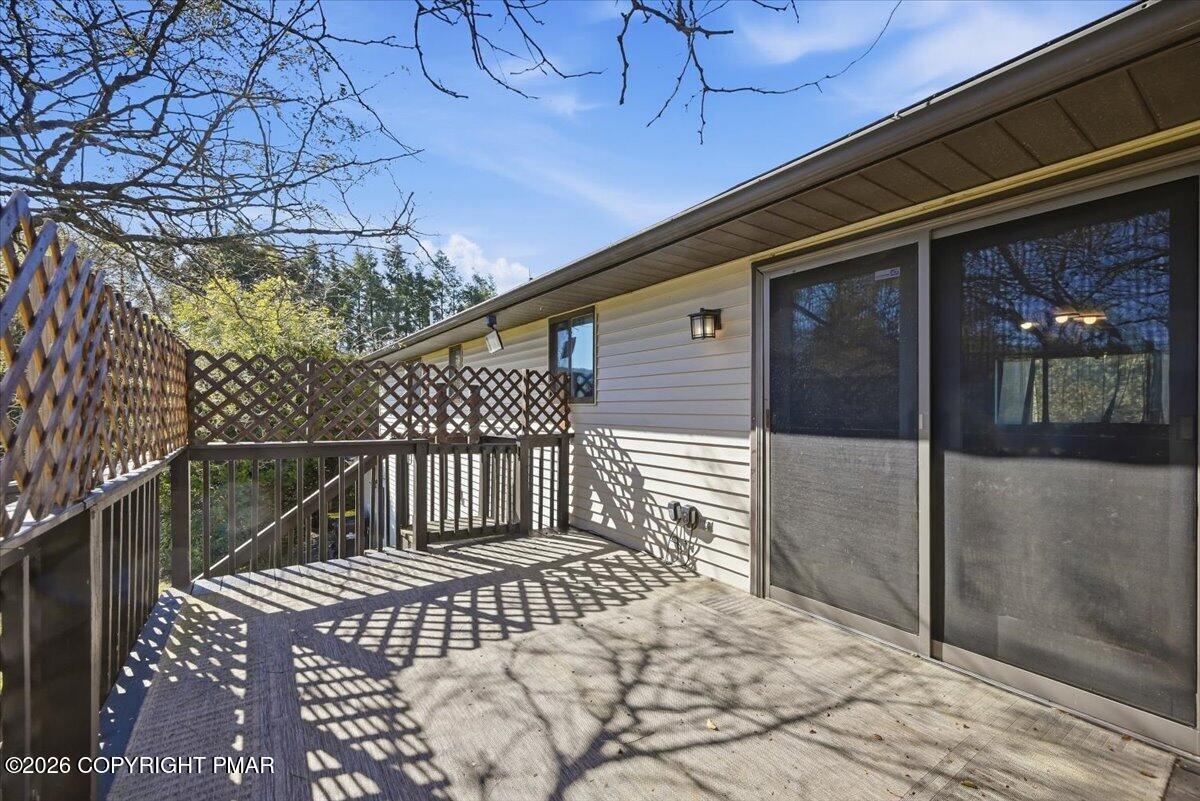 1112 Scott Street Property Photo 58