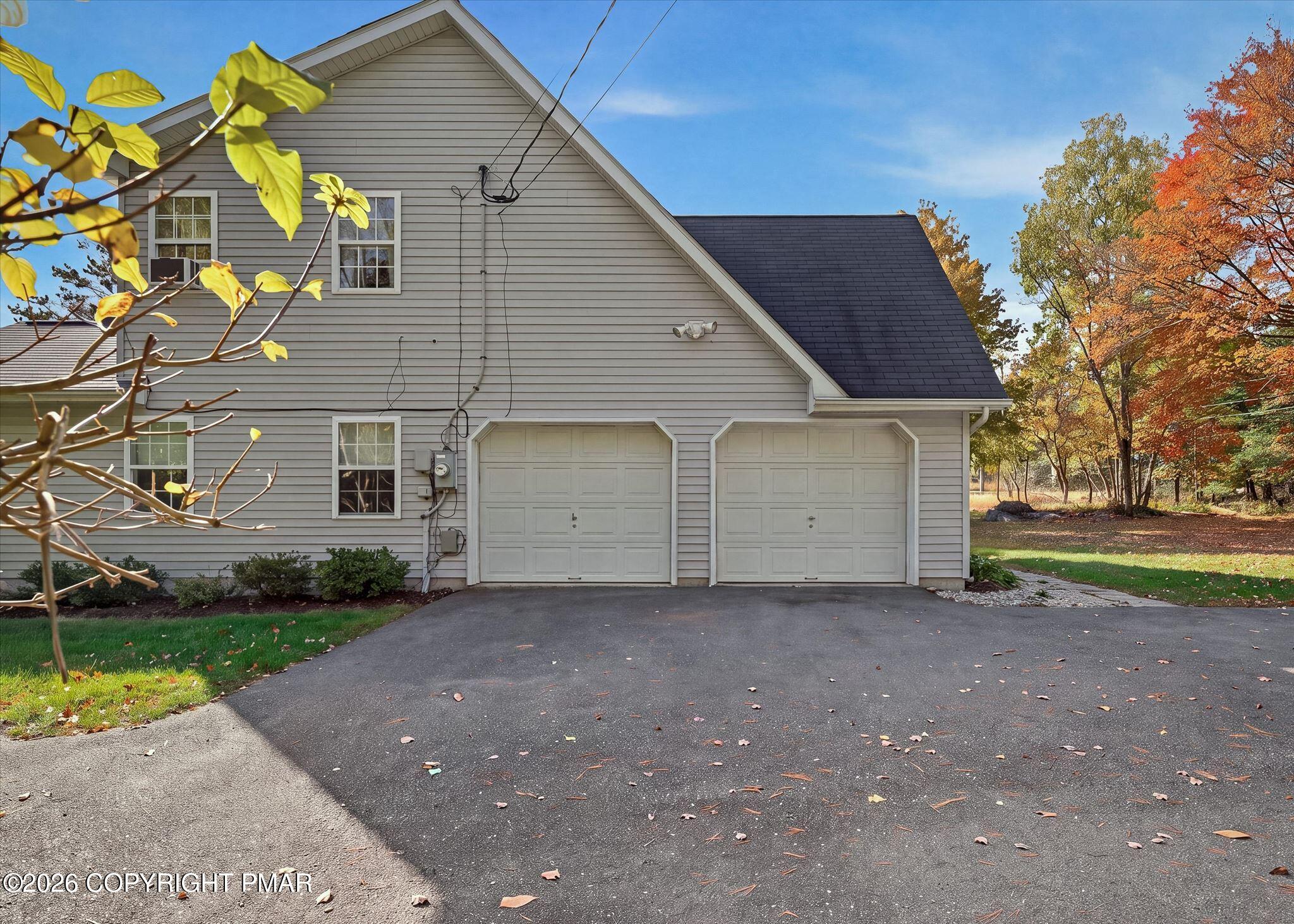 158 Heather Drive Property Photo 4