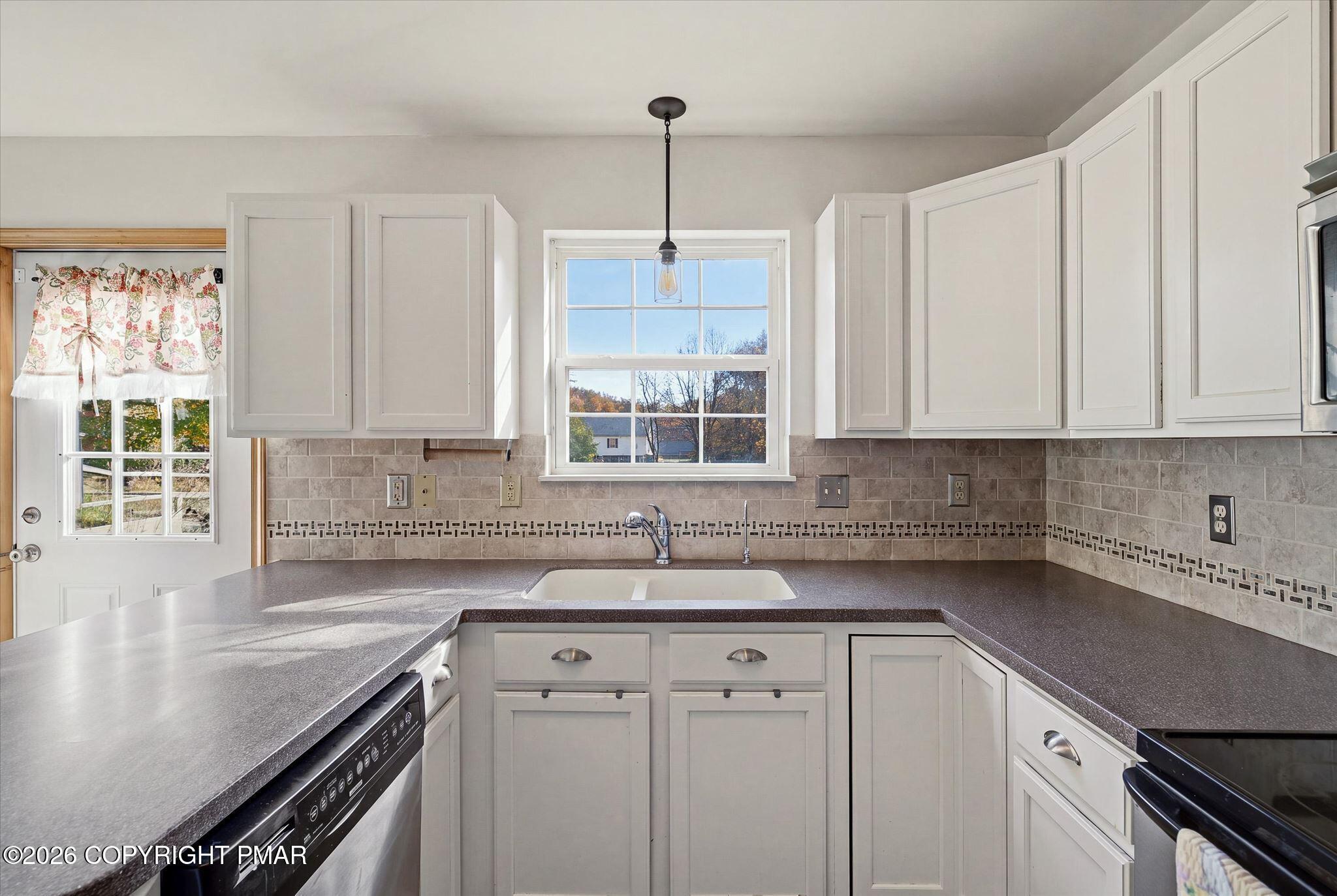 158 Heather Drive Property Photo 16