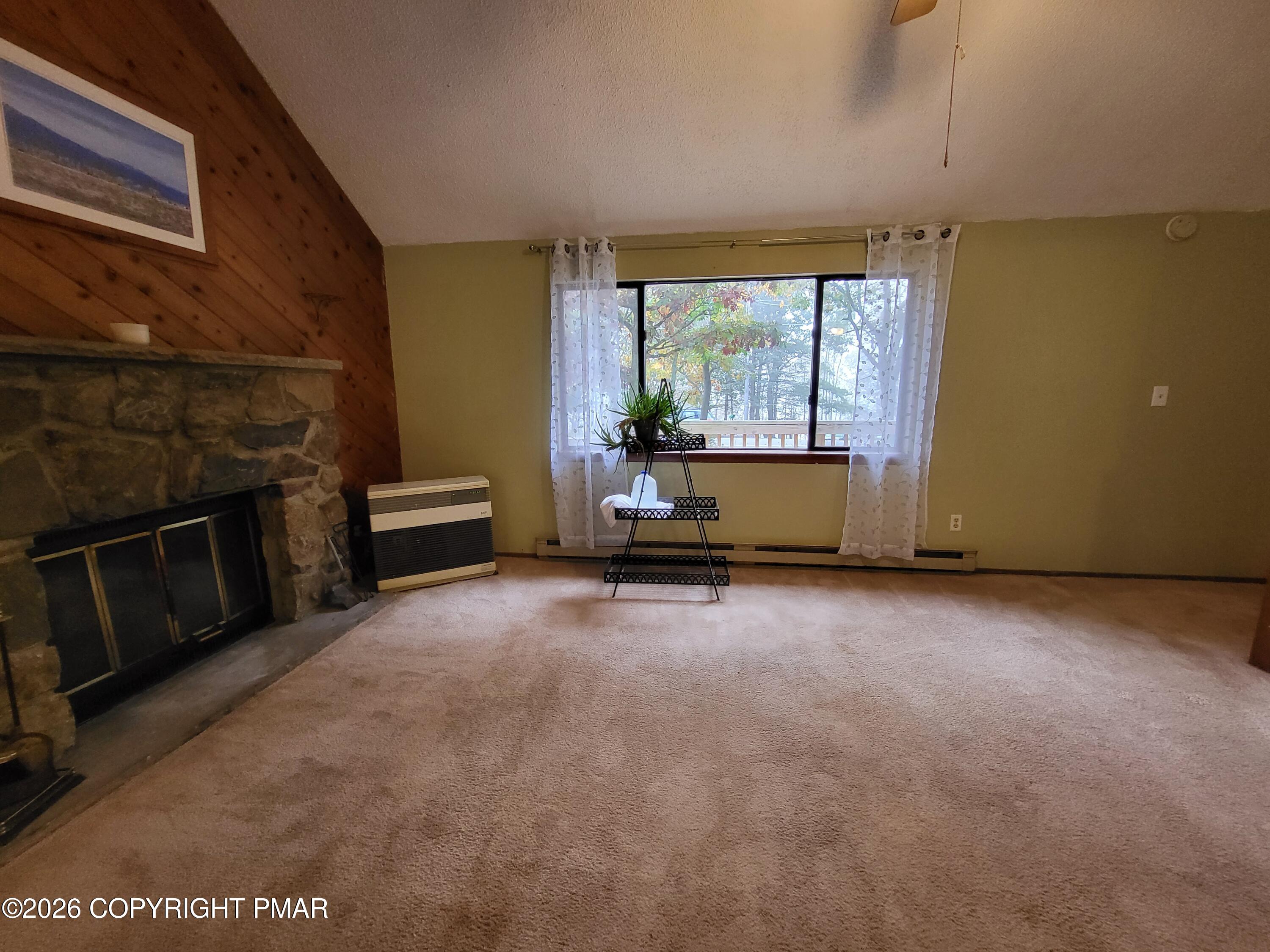 1109 Glasgow Court Property Photo 10