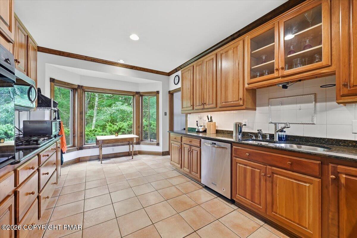 441 Emery Road Property Photo 7