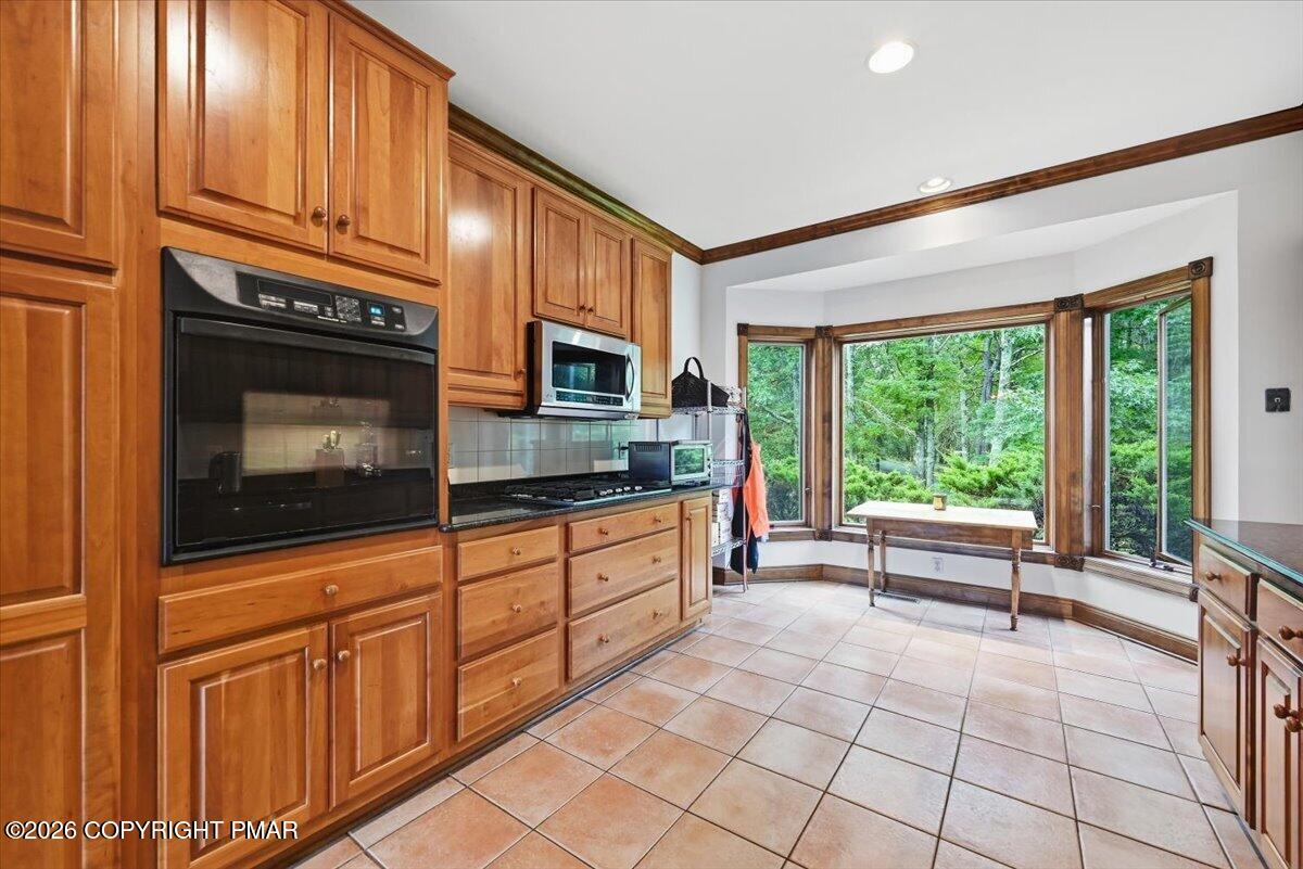 441 Emery Road Property Photo 8