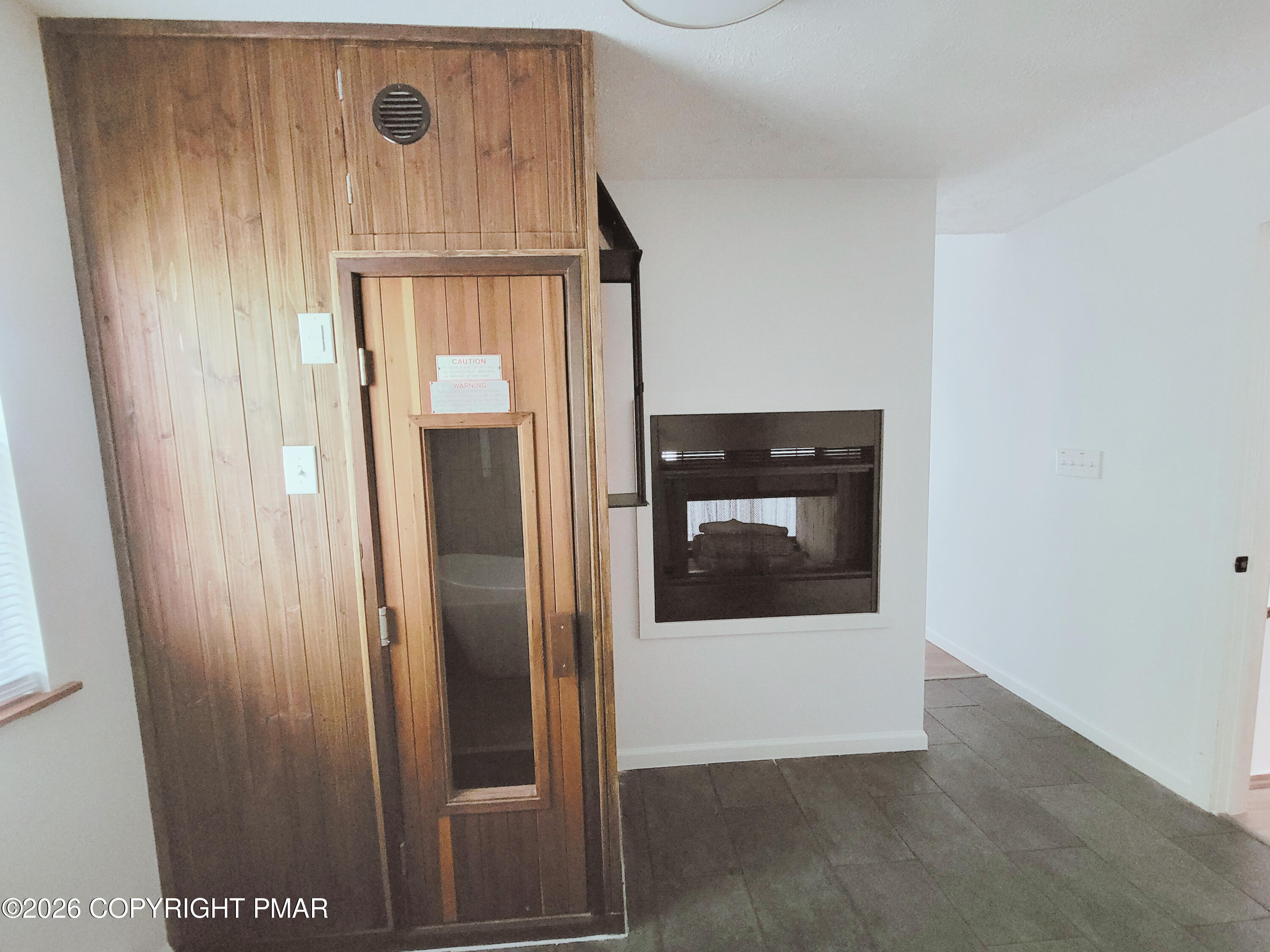 8446 Bear Trail Drive Property Photo 24