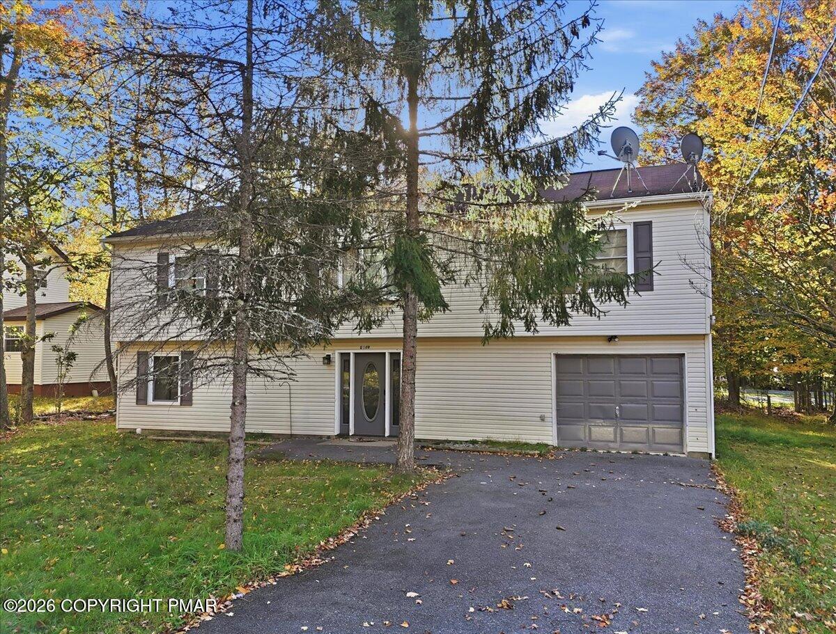 4587 Briarcliff Terrace Property Photo 3