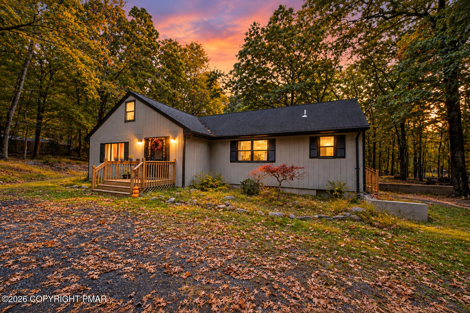 3273 Heights Drive Property Photo 1