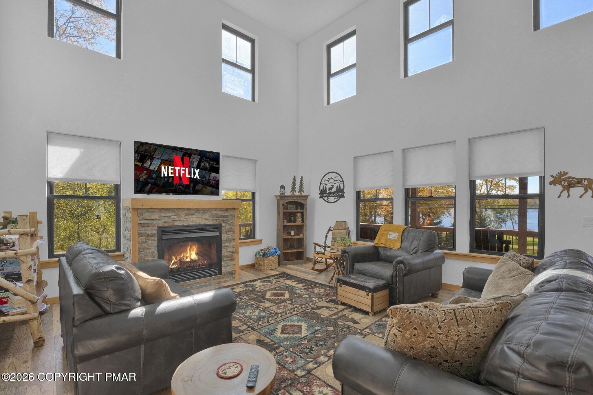 7669 Lake Shore Drive Property Photo 3