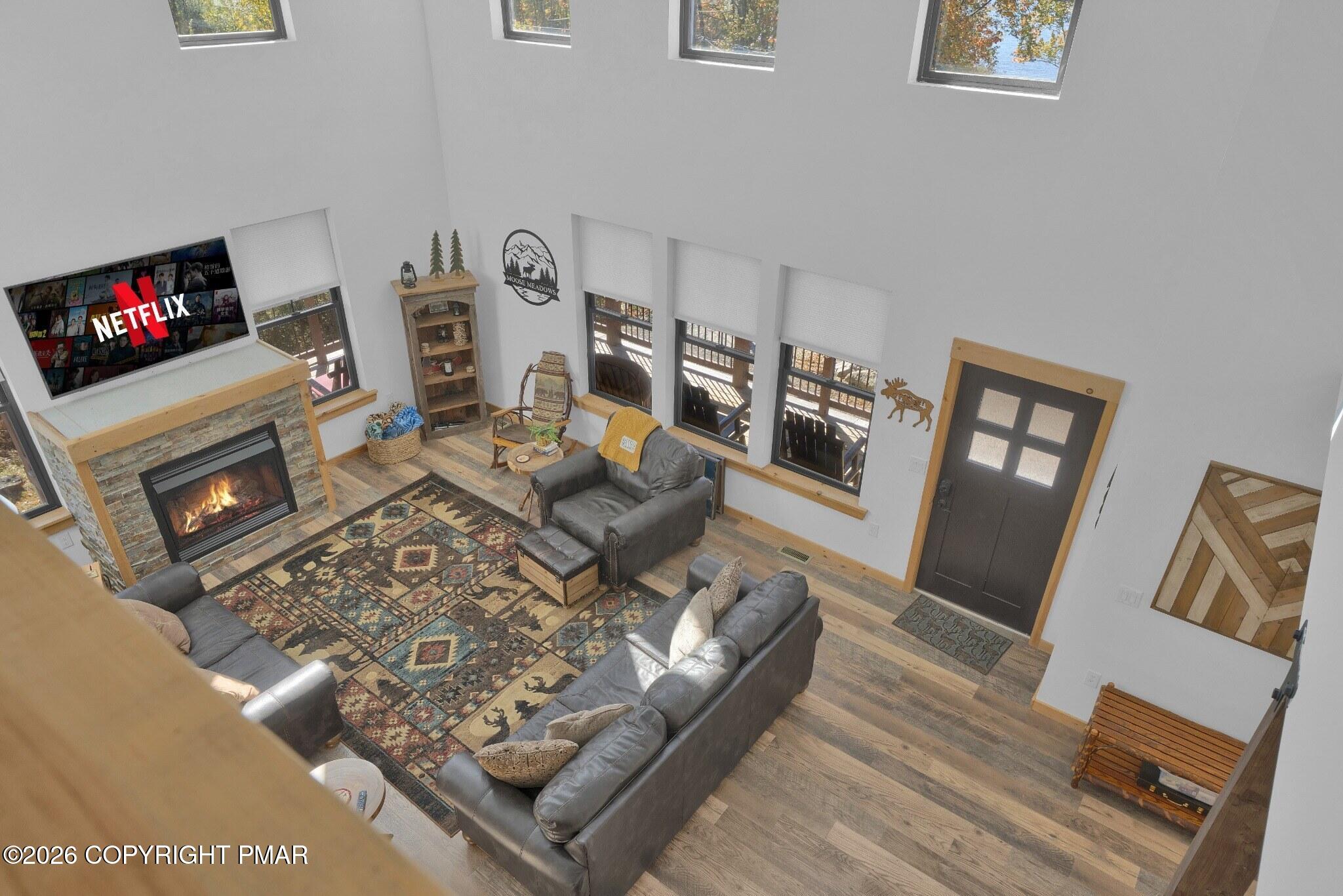 7669 Lake Shore Drive Property Photo 11
