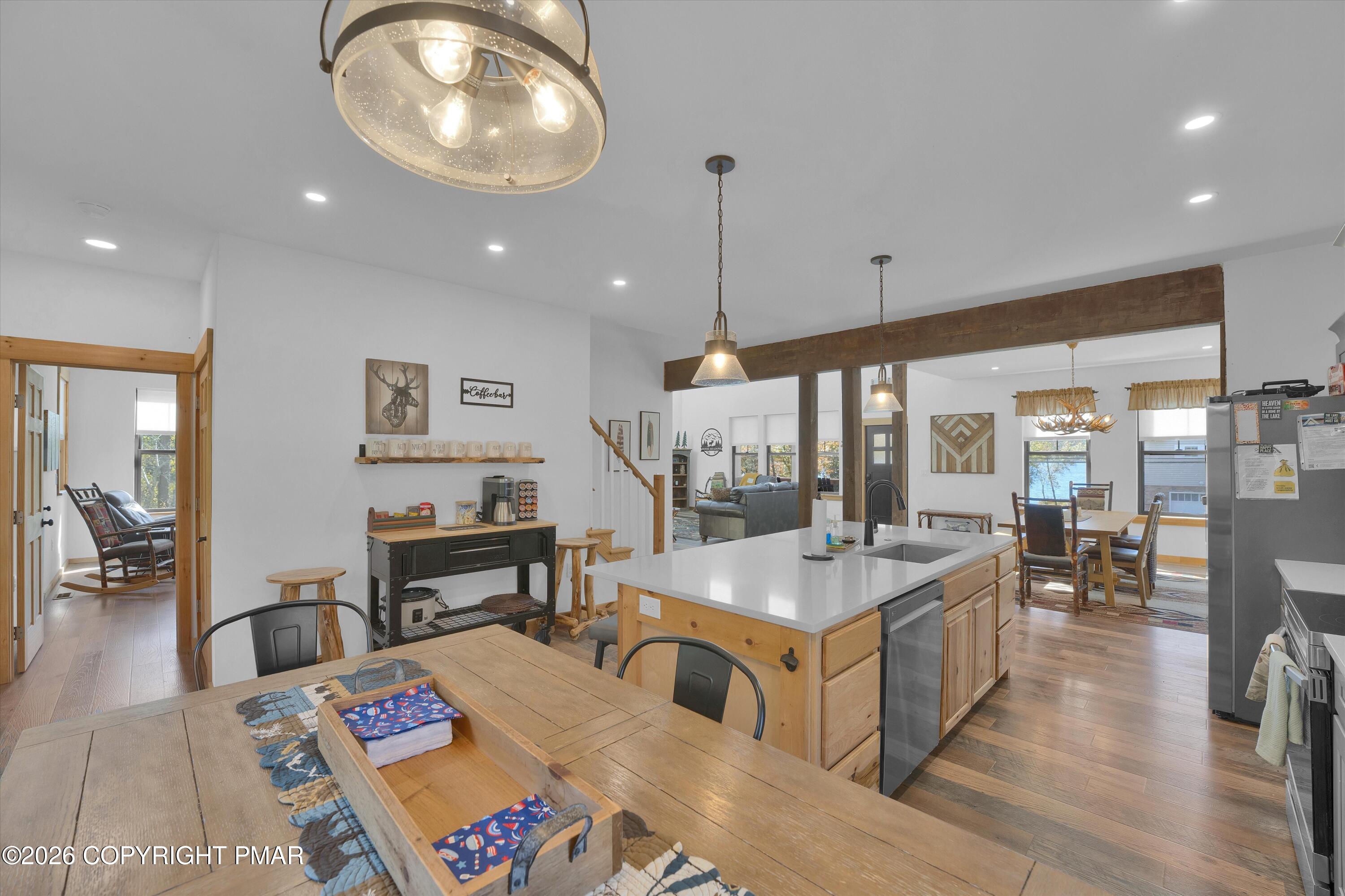 7669 Lake Shore Drive Property Photo 13