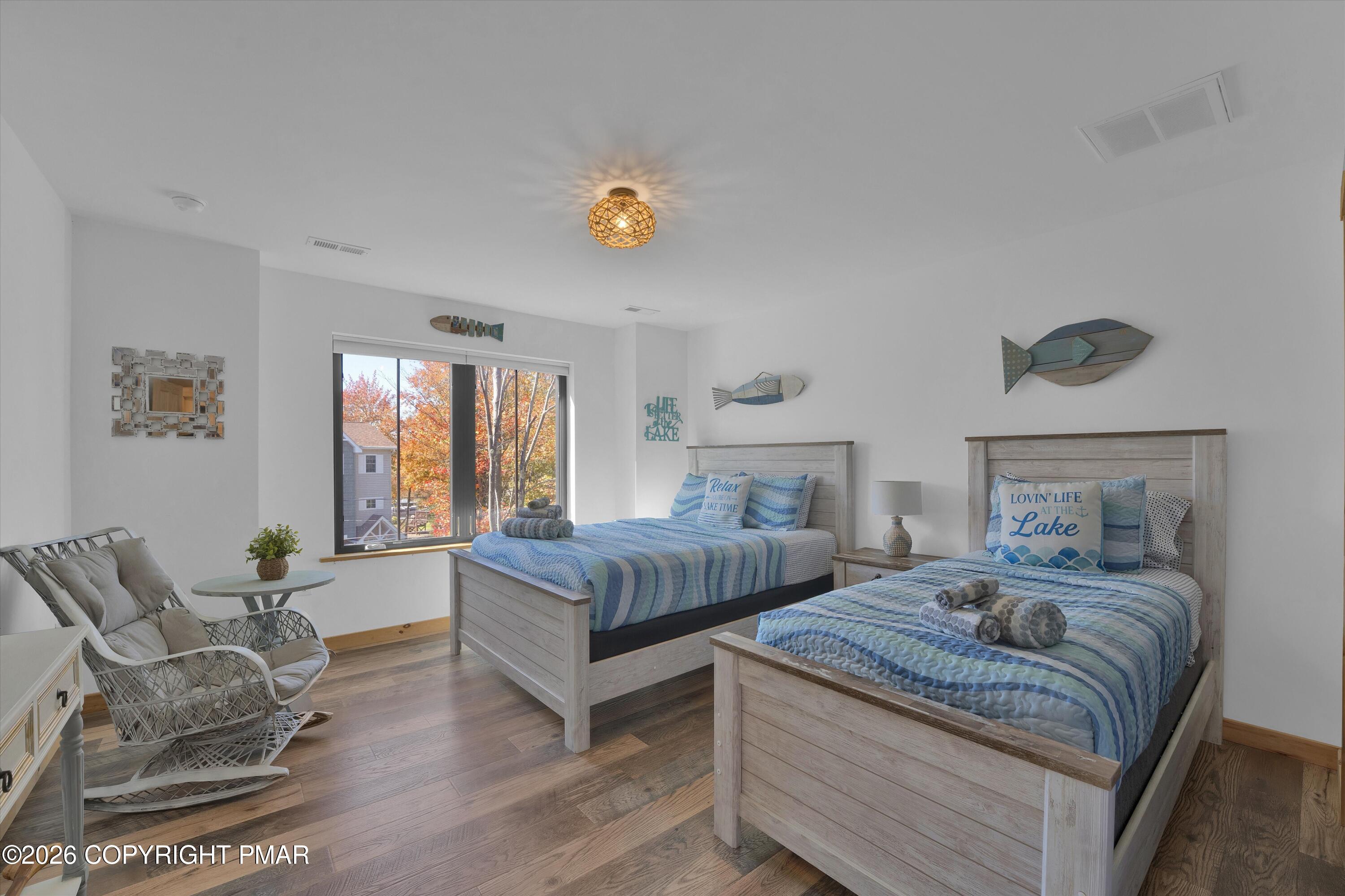 7669 Lake Shore Drive Property Photo 24