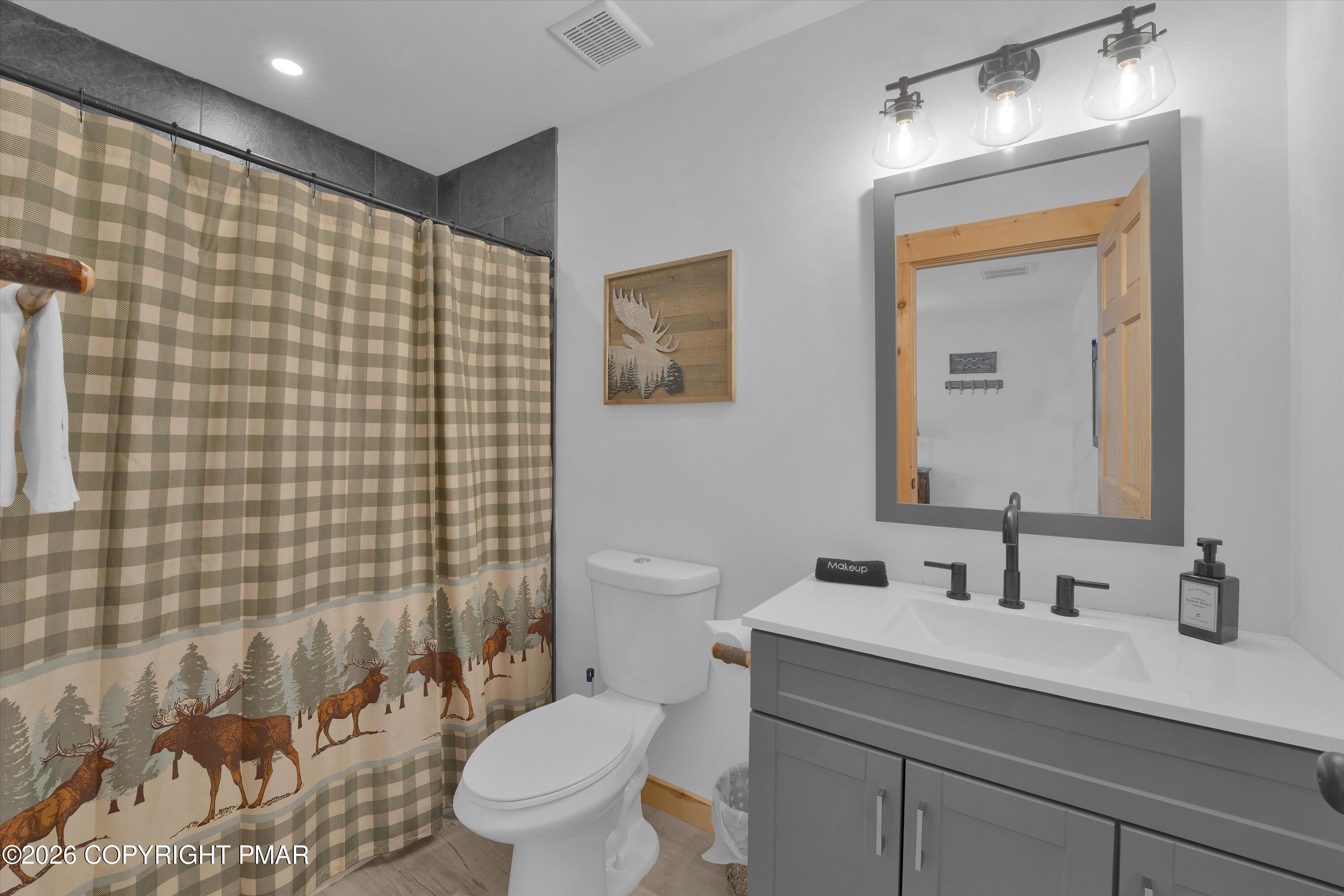 7669 Lake Shore Drive Property Photo 27