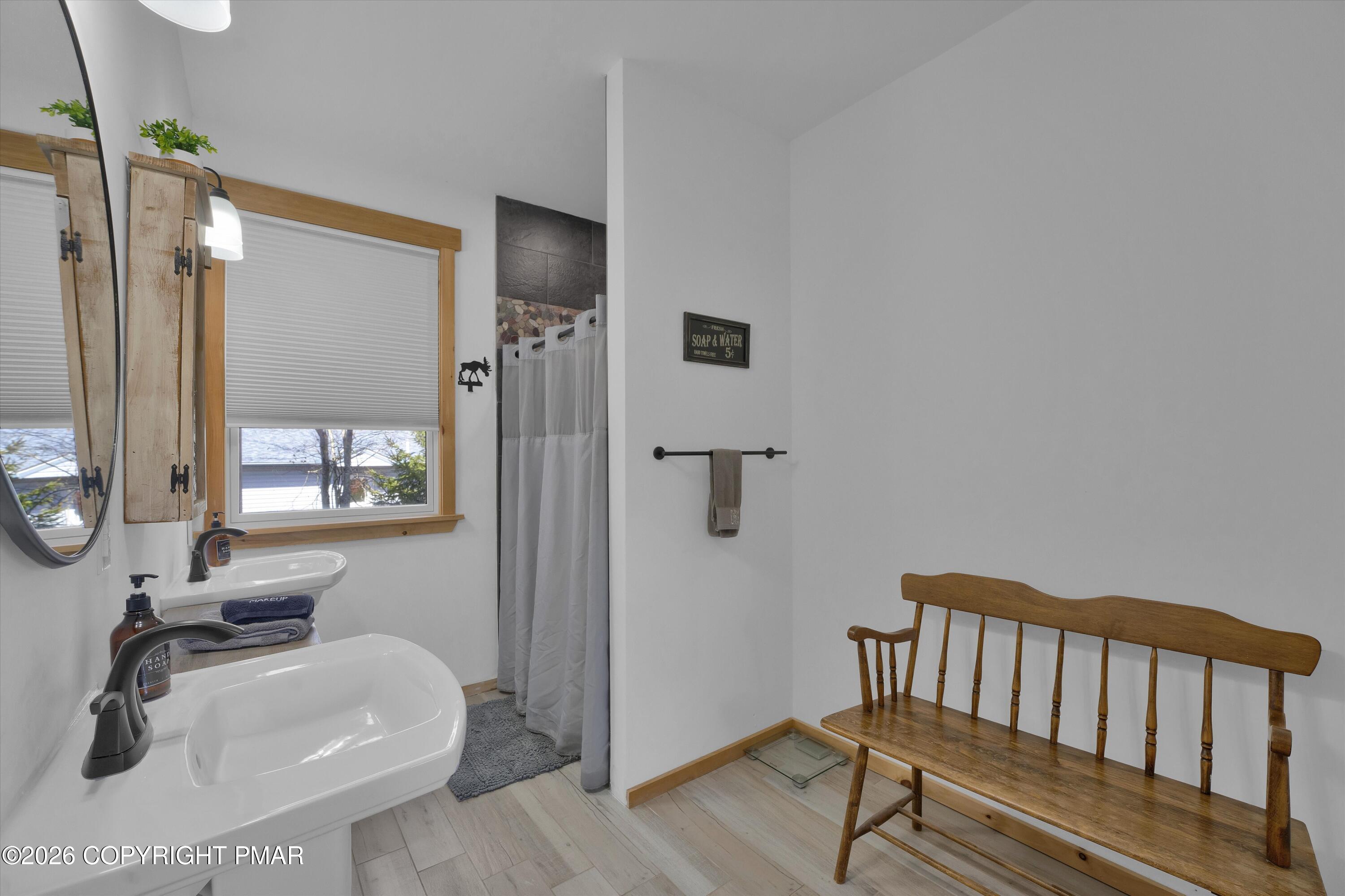 7669 Lake Shore Drive Property Photo 29