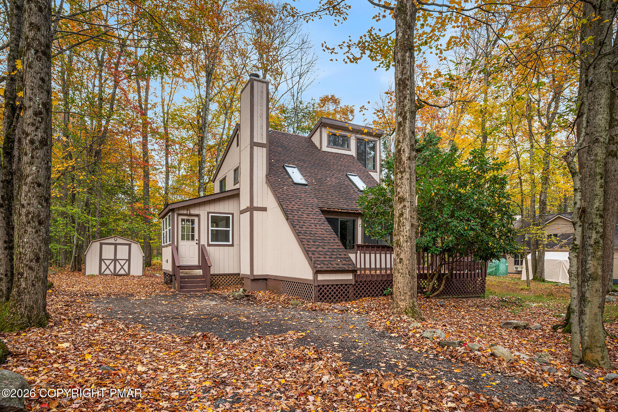 2219 Maple Leaf Court Property Photo 1