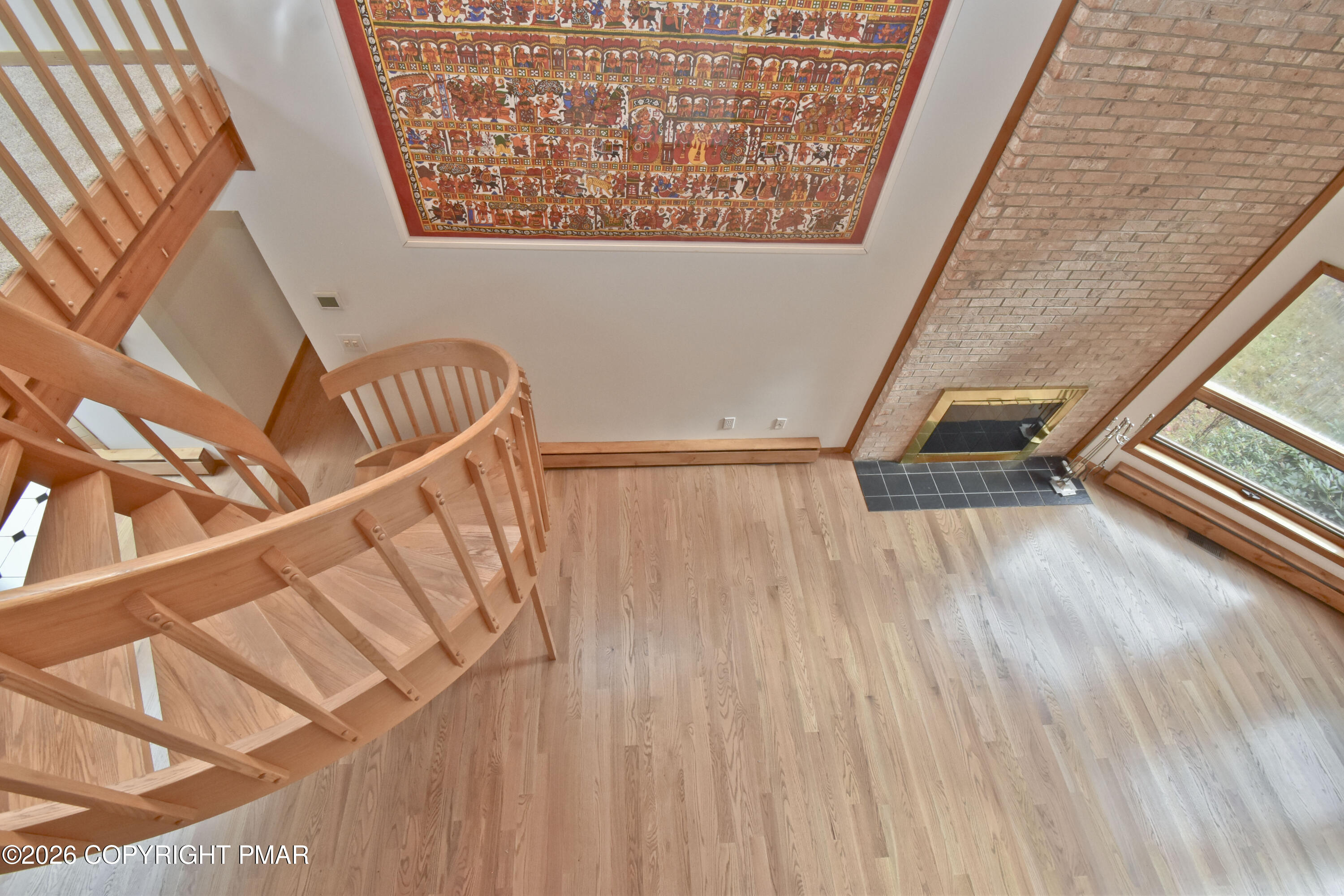 218 Larch Oval Property Photo 9