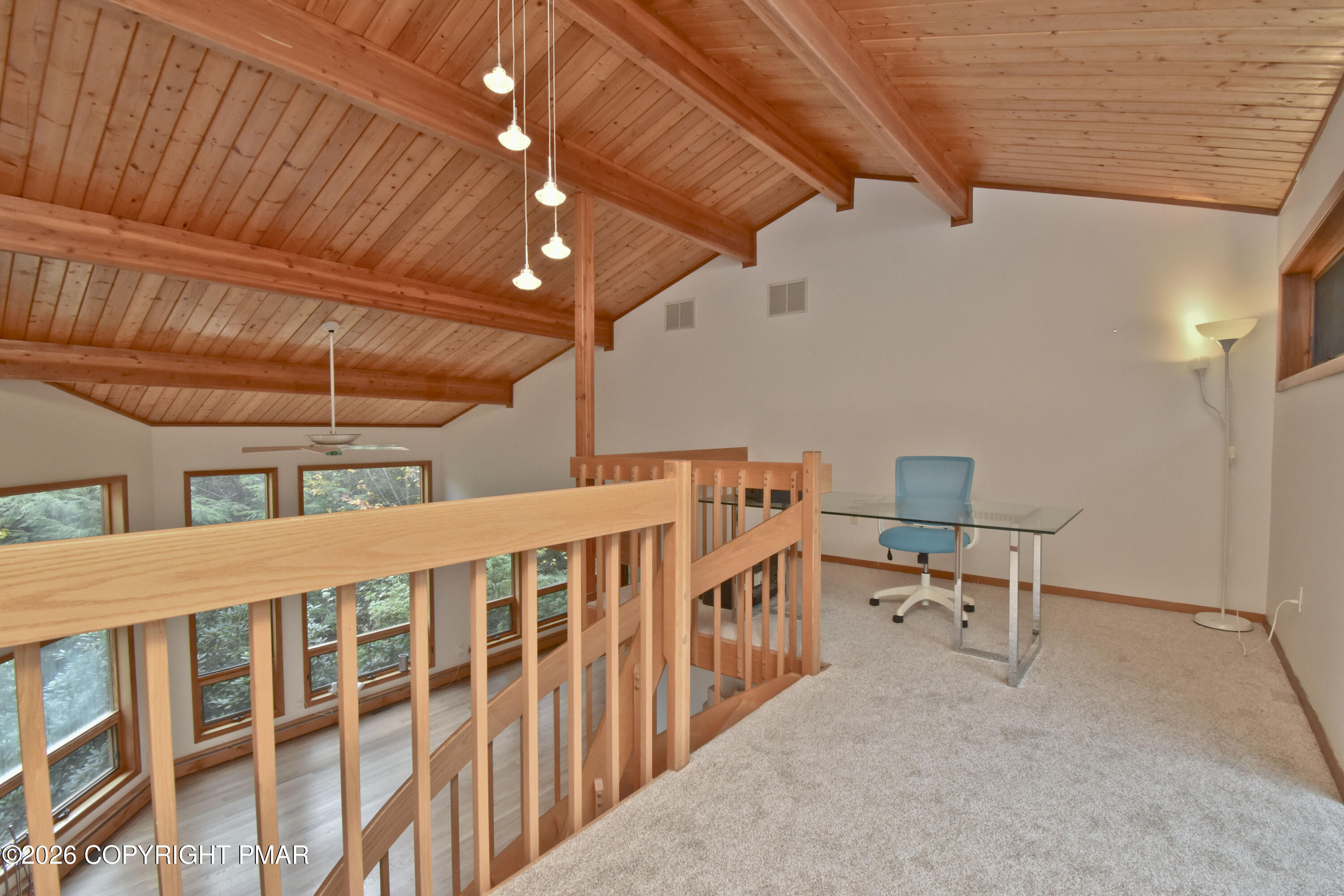 218 Larch Oval Property Photo 37