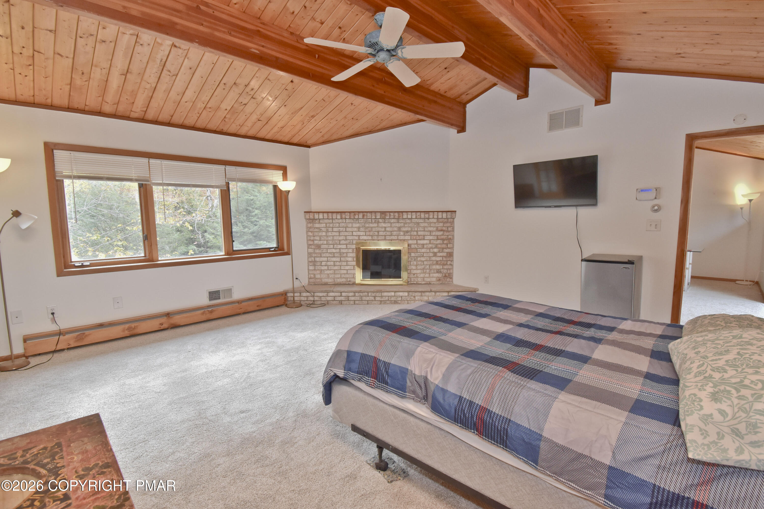218 Larch Oval Property Photo 41