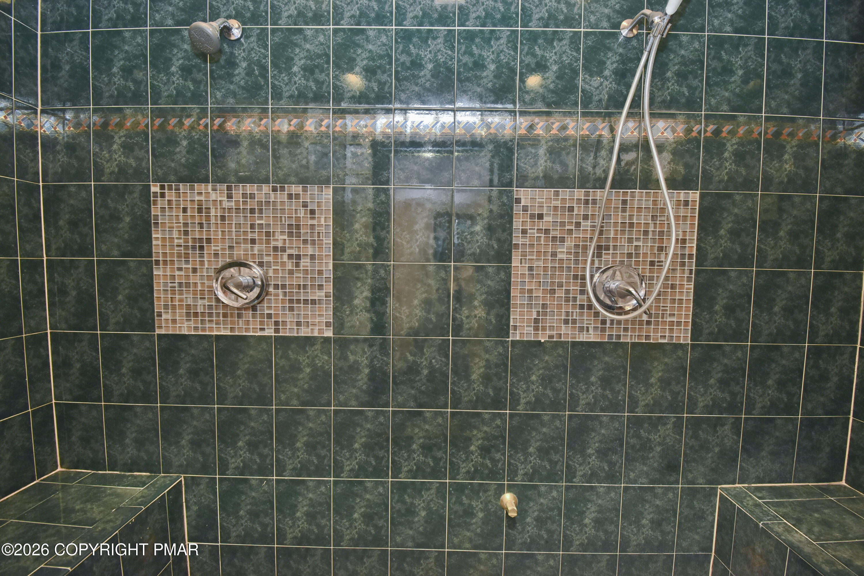 218 Larch Oval Property Photo 47