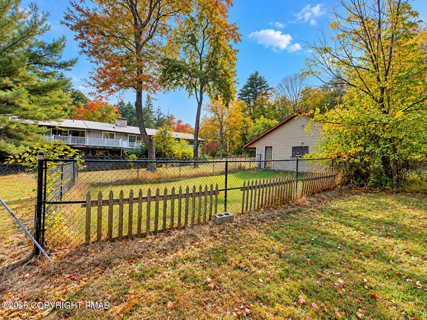 222 Lily Street Property Photo 6