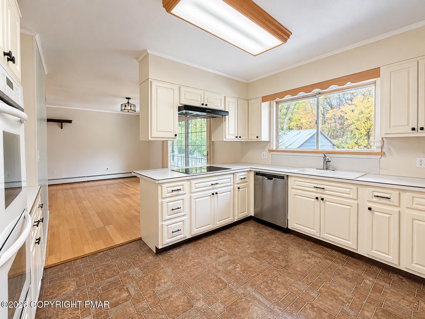 222 Lily Street Property Photo 23