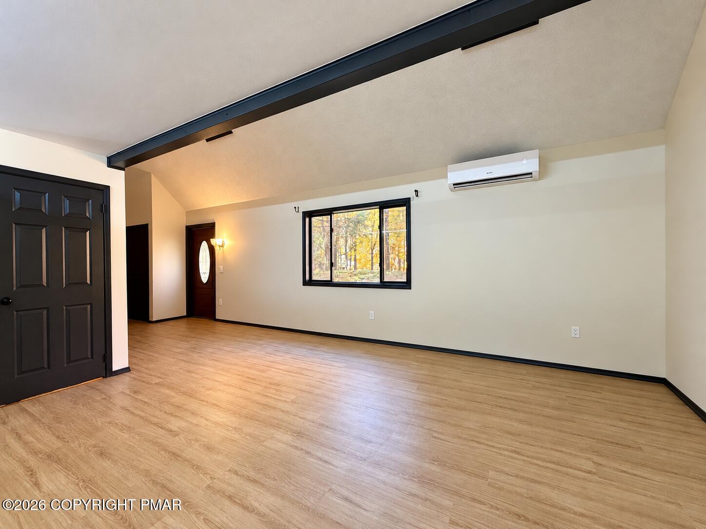 527 Clearview Drive Property Photo 8