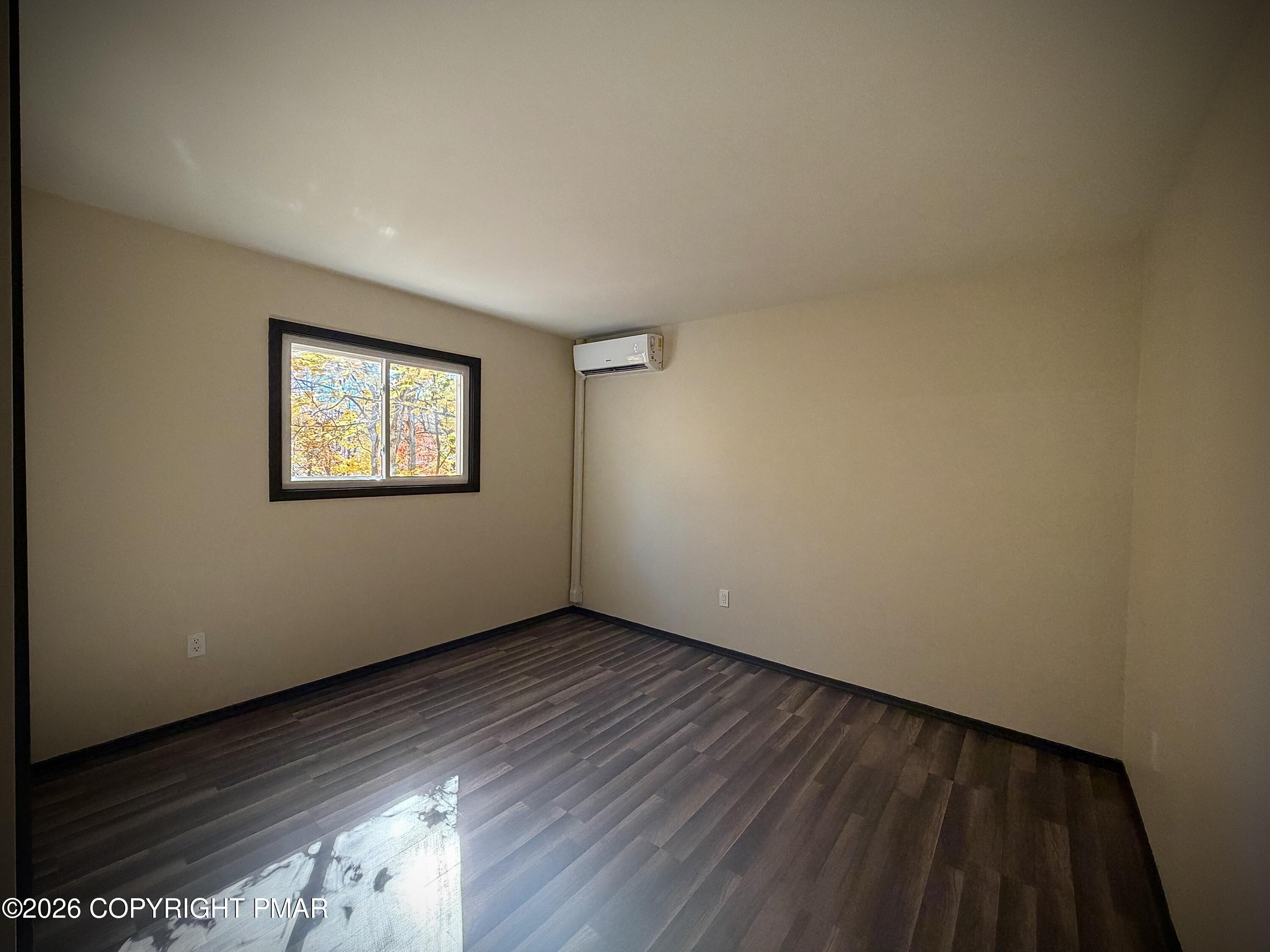527 Clearview Drive Property Photo 12