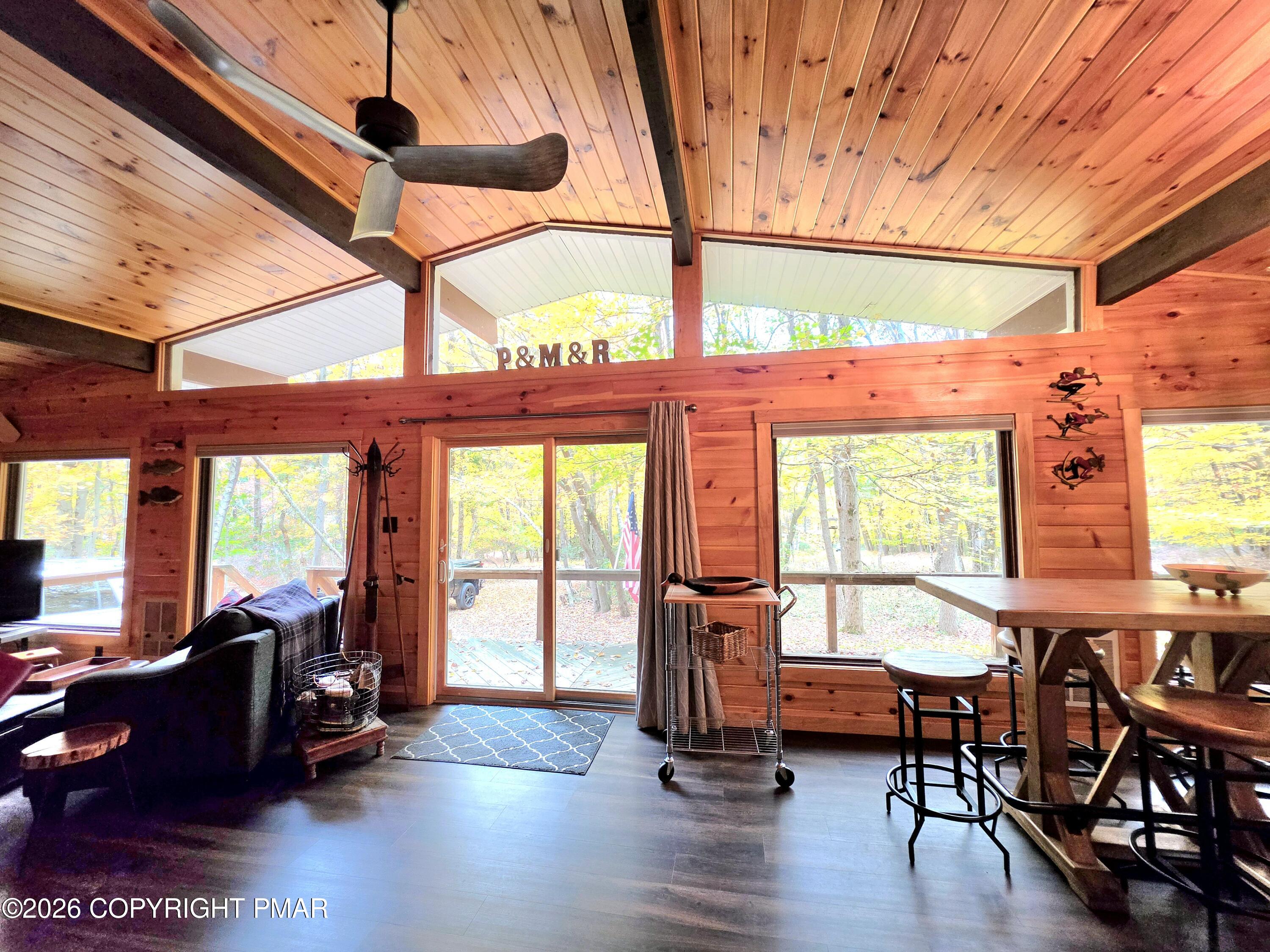 18 Boxwood Circle Property Photo 2