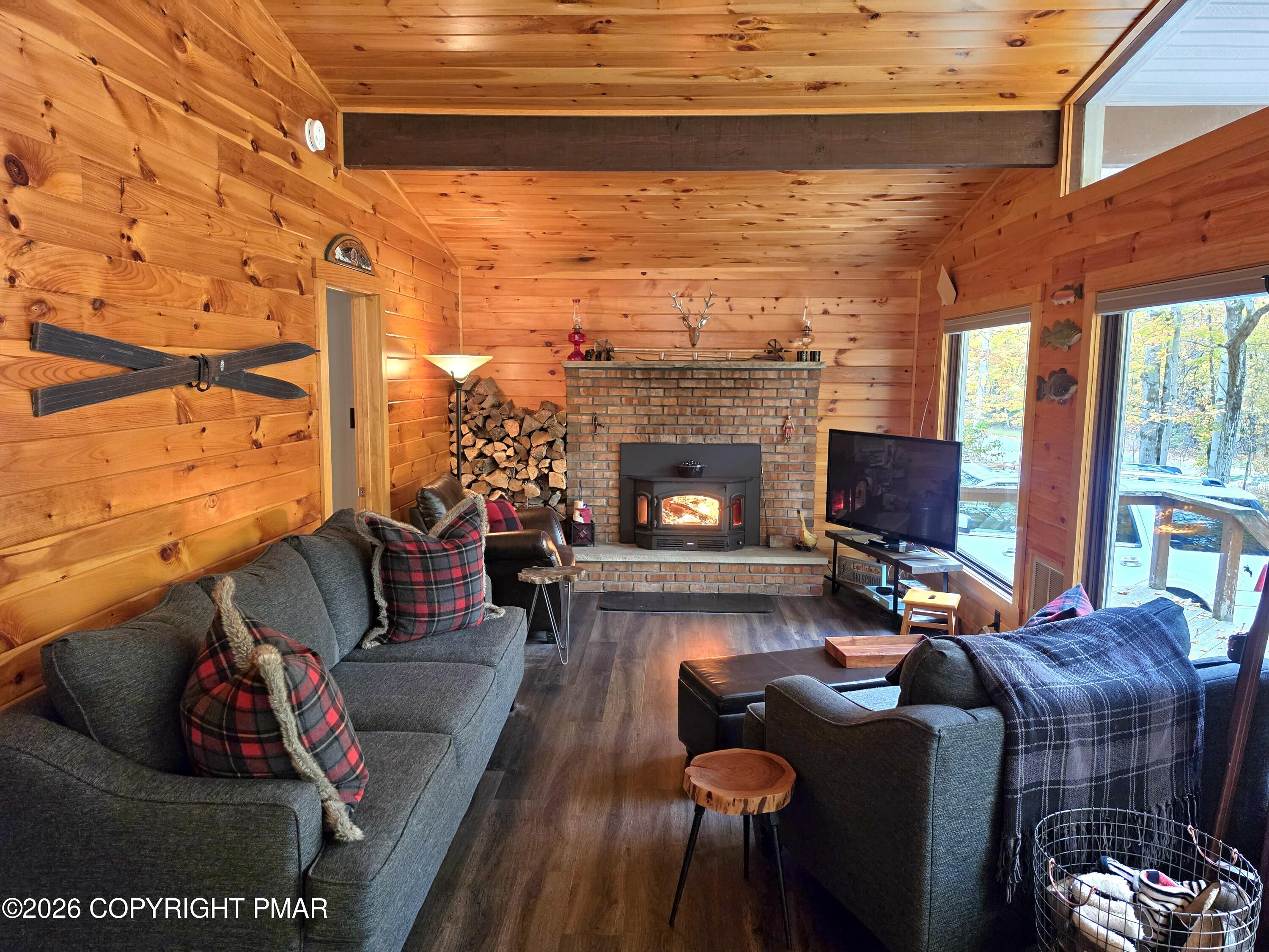 18 Boxwood Circle Property Photo 3