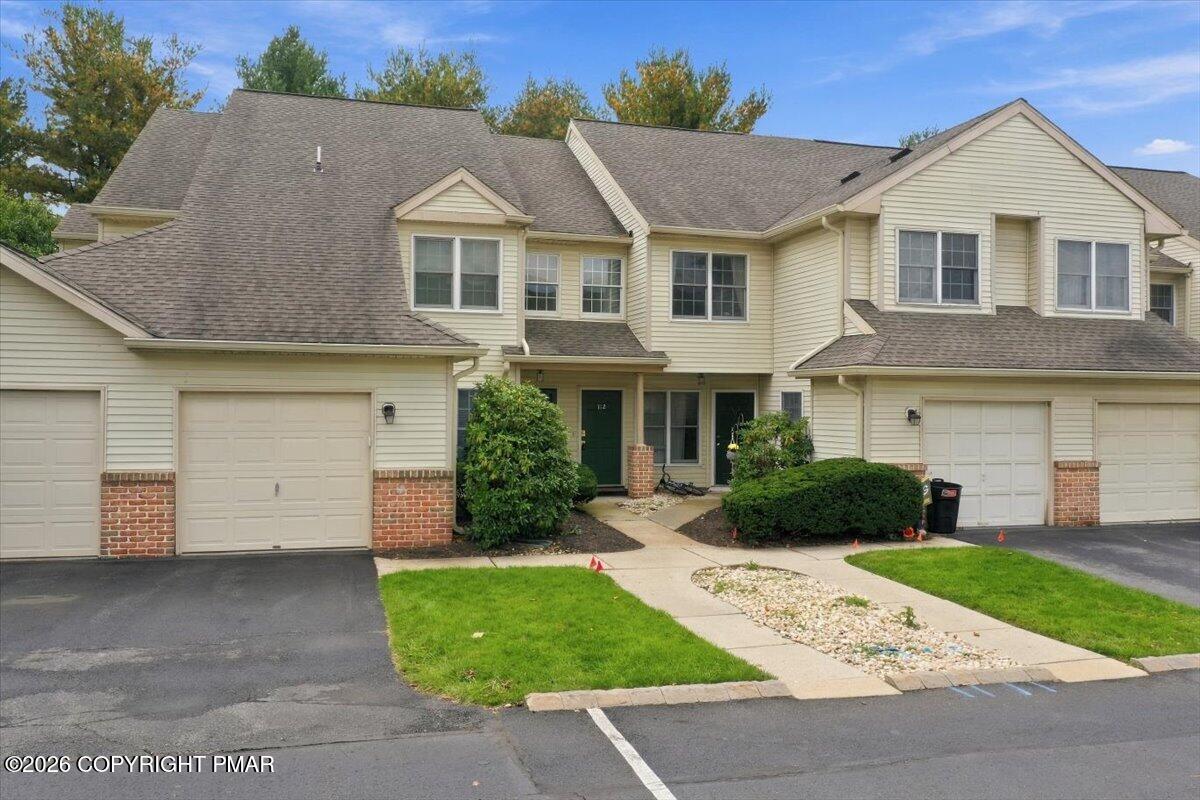 112 Lindfield Circle Property Photo 3