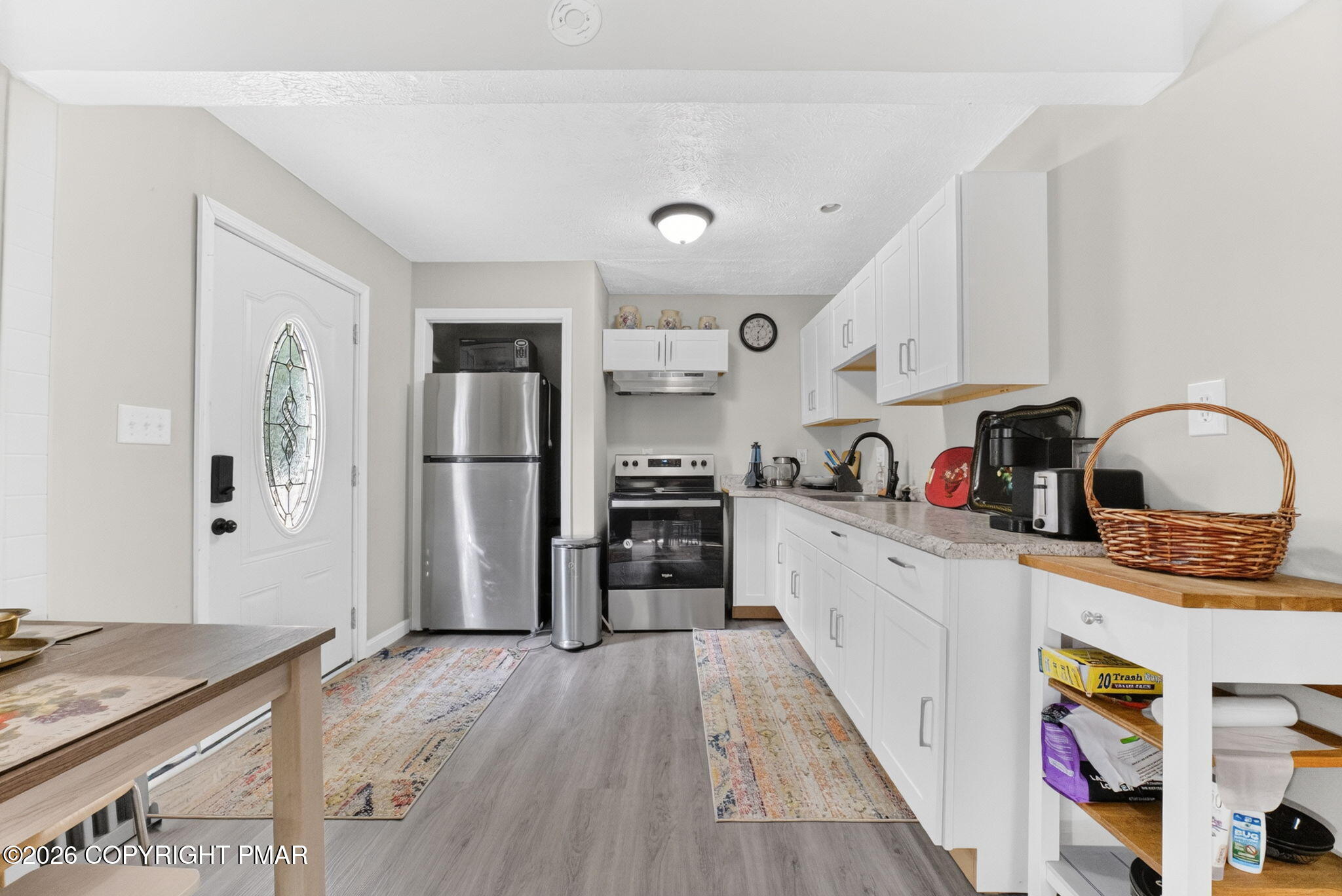 2027 Skyview Terrace Property Photo 6