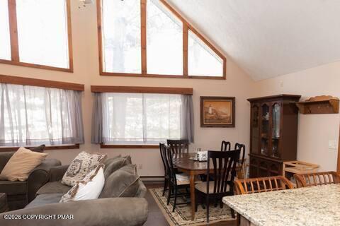 6561 Locust Lane Property Photo 8