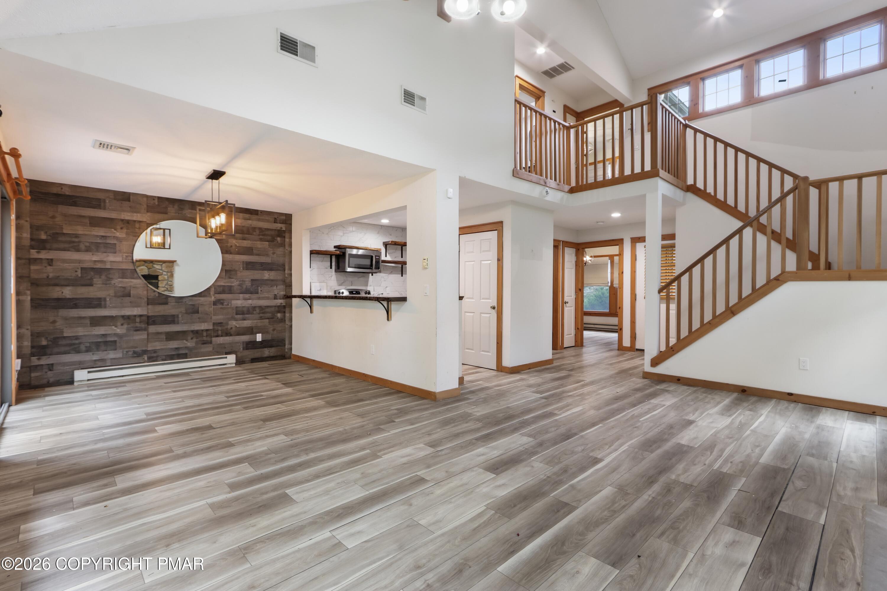 142 Pine Court Property Photo 4