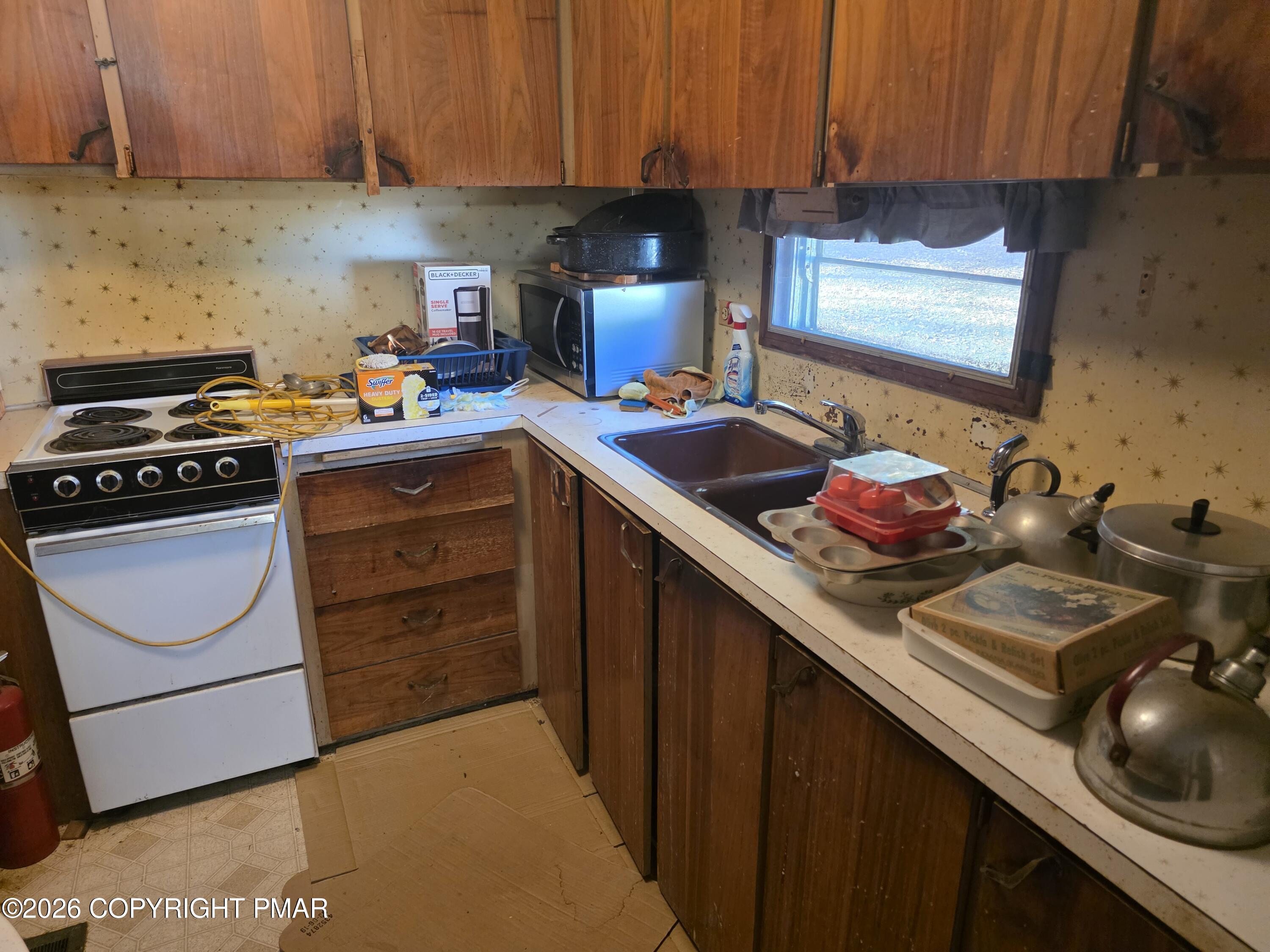 111 Garris Place Property Photo 28
