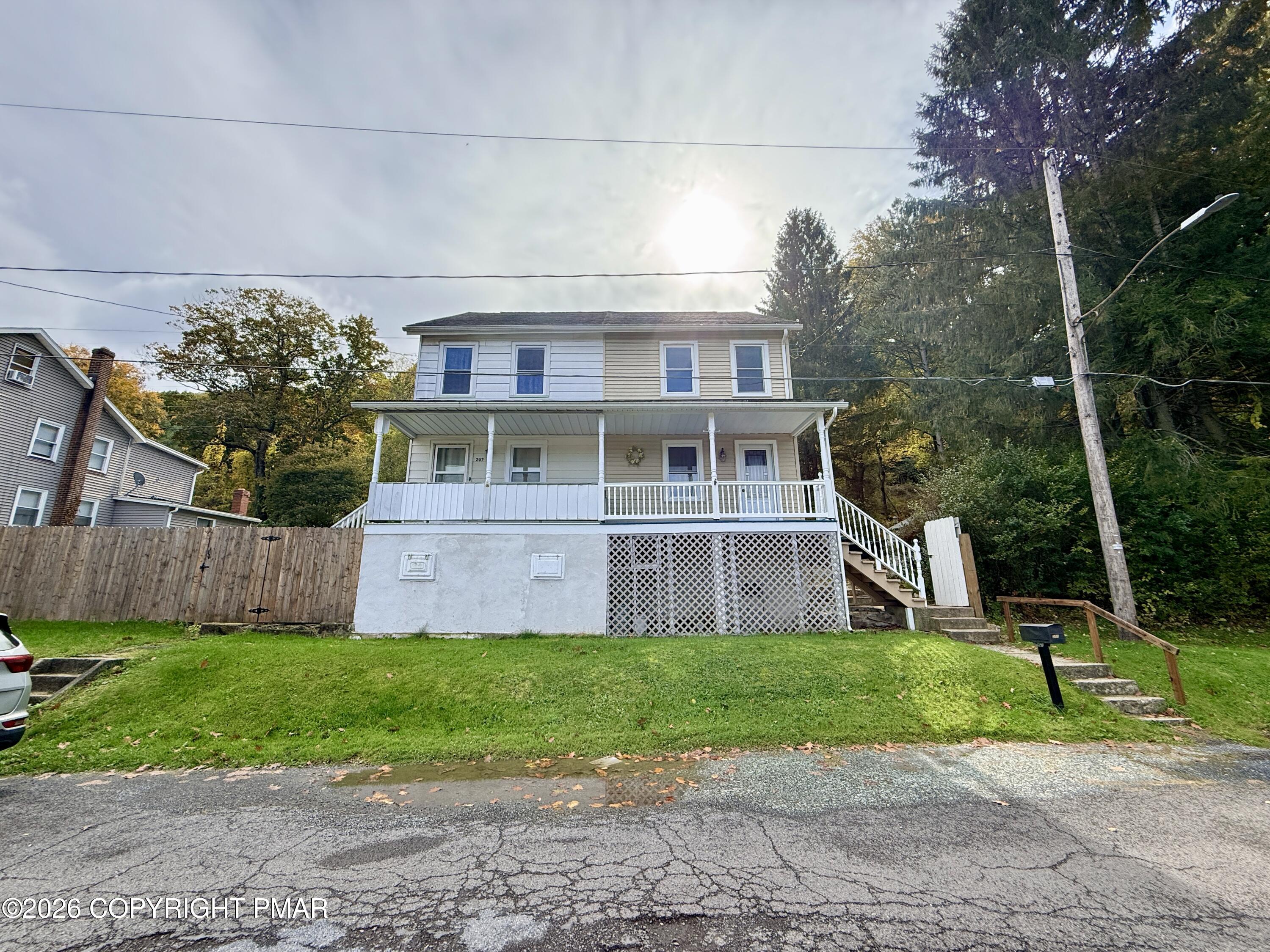 209 Yard Street Property Photo 2
