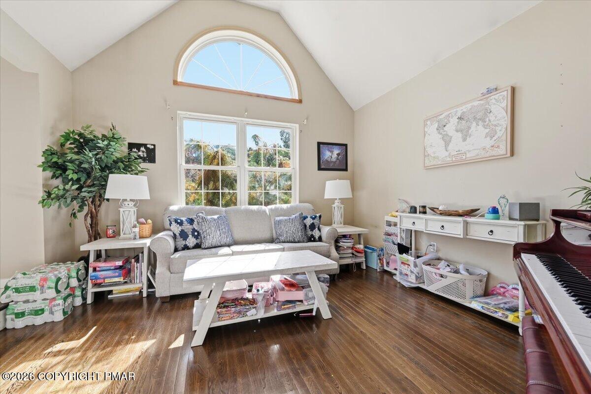 125 Estate Drive Property Photo 17