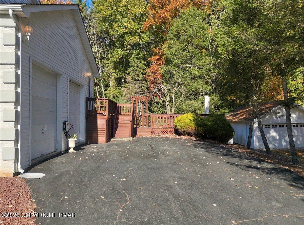 125 Estate Drive Property Photo 79