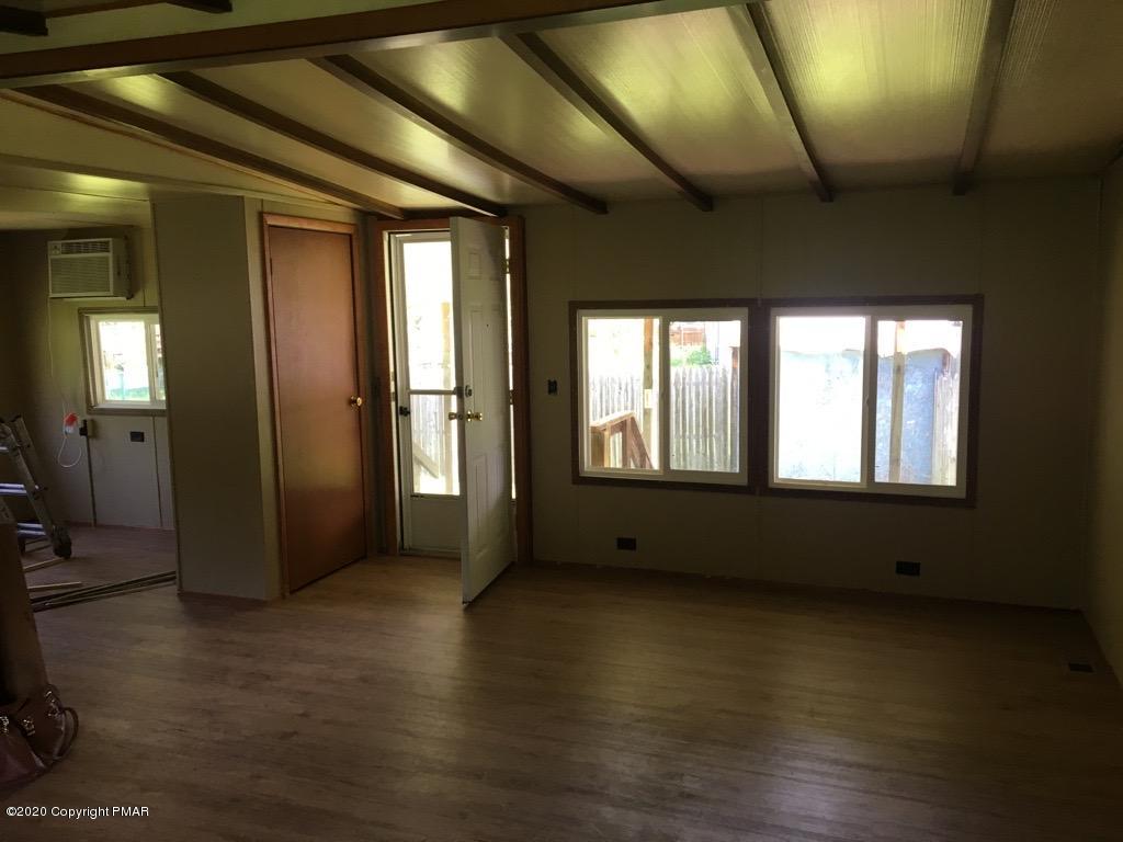 110 Kraemer Avenue Property Photo 3
