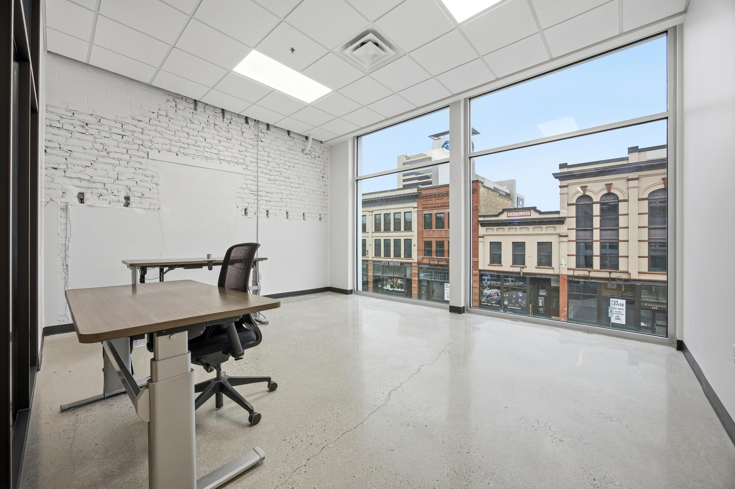 118 Broadway N Property Photo 13