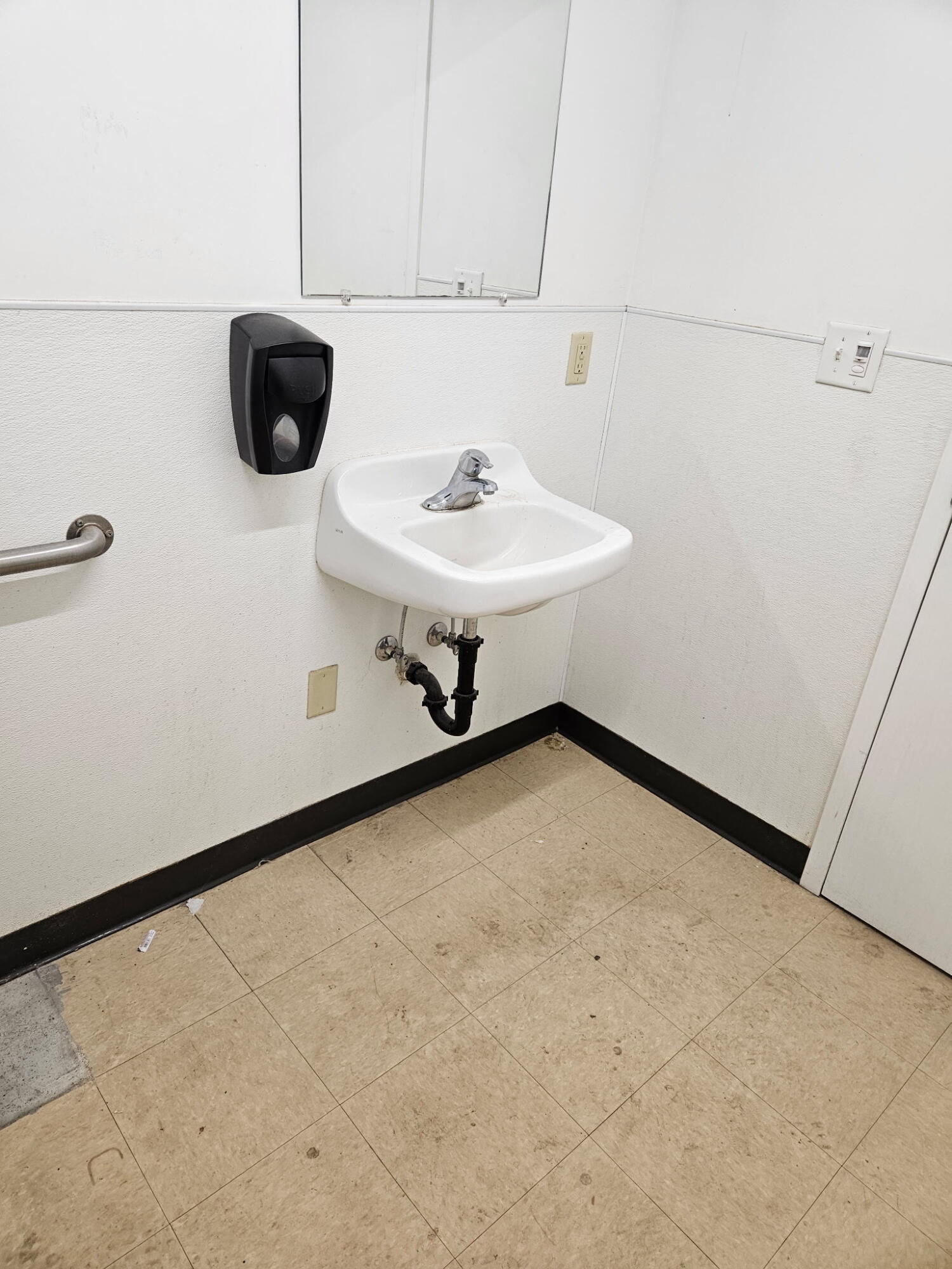 333 Us-2 Property Photo 3