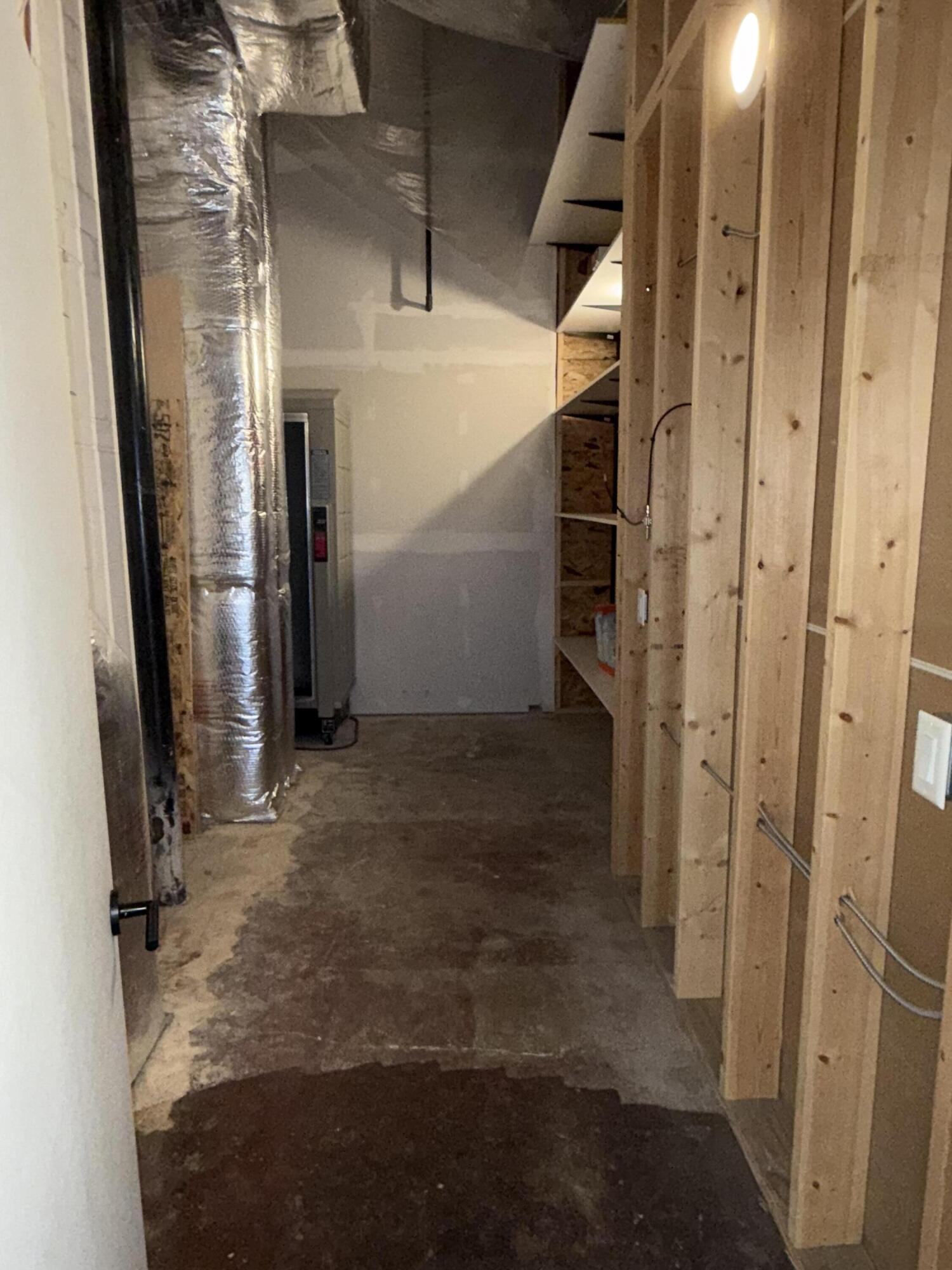 301 3rd Street Property Photo 16