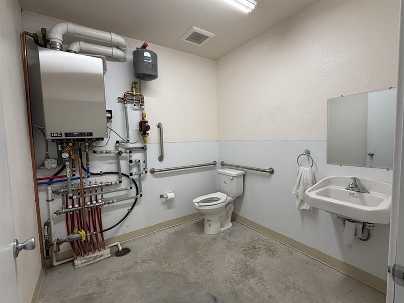 2802 44th Avenue N Property Photo 2