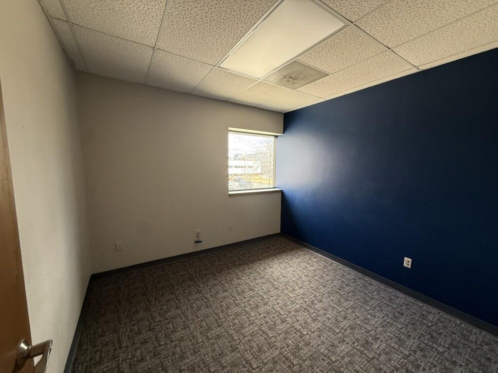 115 University Drive N Property Photo 8