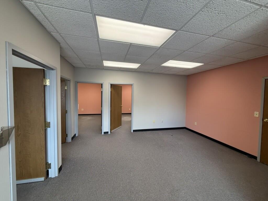 115 University Drive N Property Photo 18