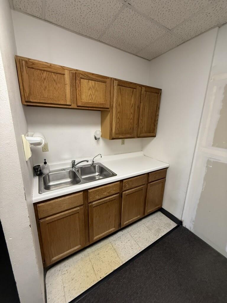 115 University Drive N Property Photo 19