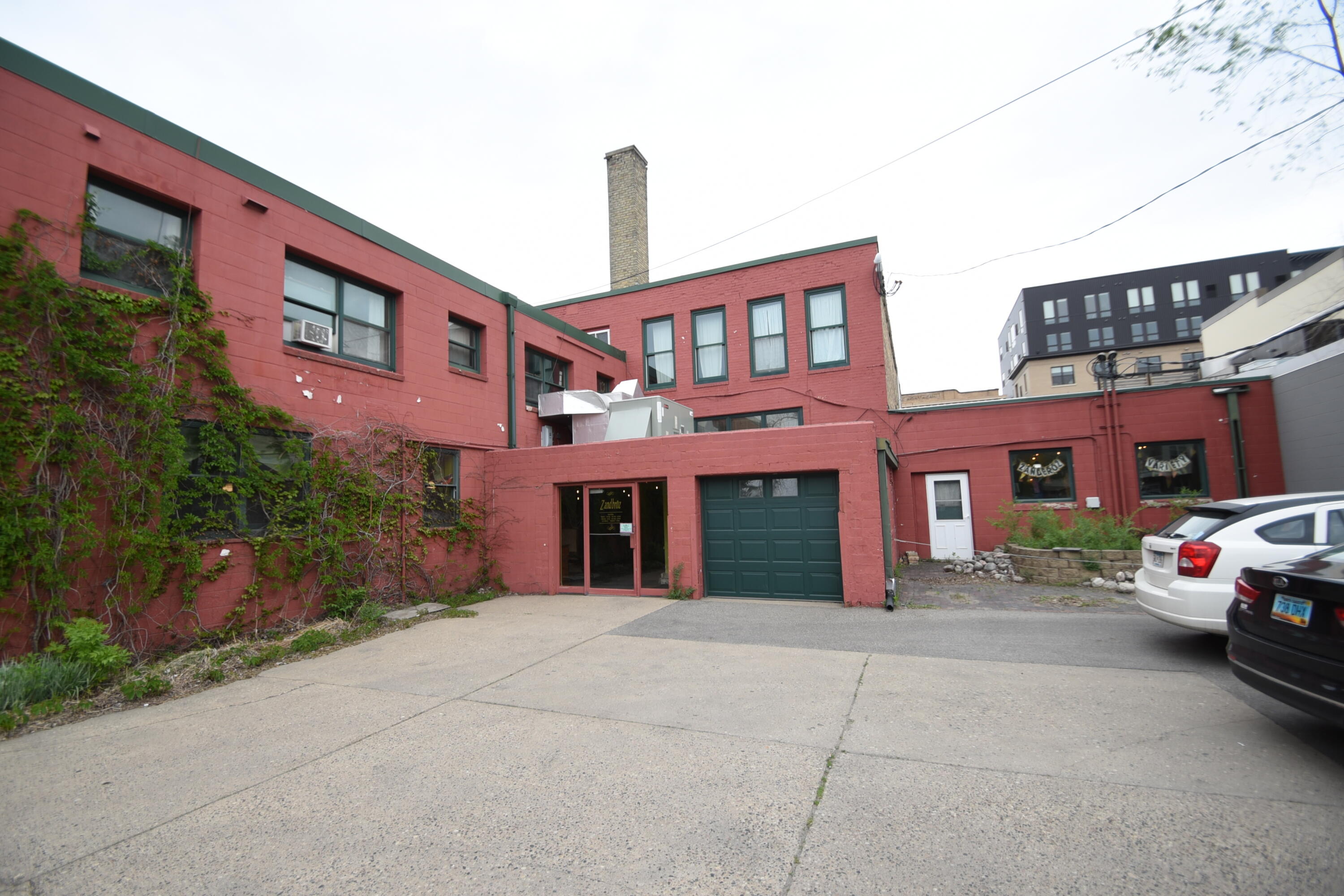 420 Broadway Drive Property Photo 4