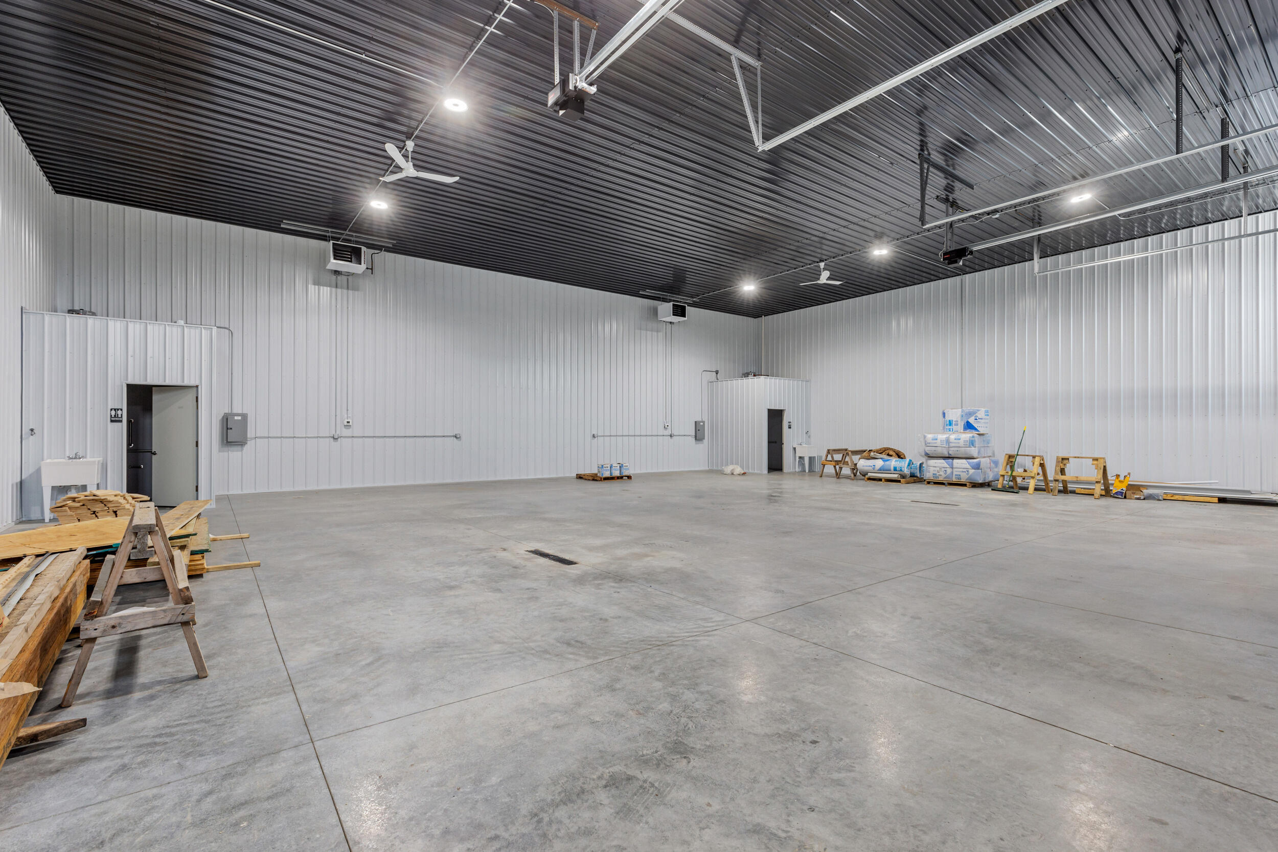 9823 Industrial Drive Property Photo 2