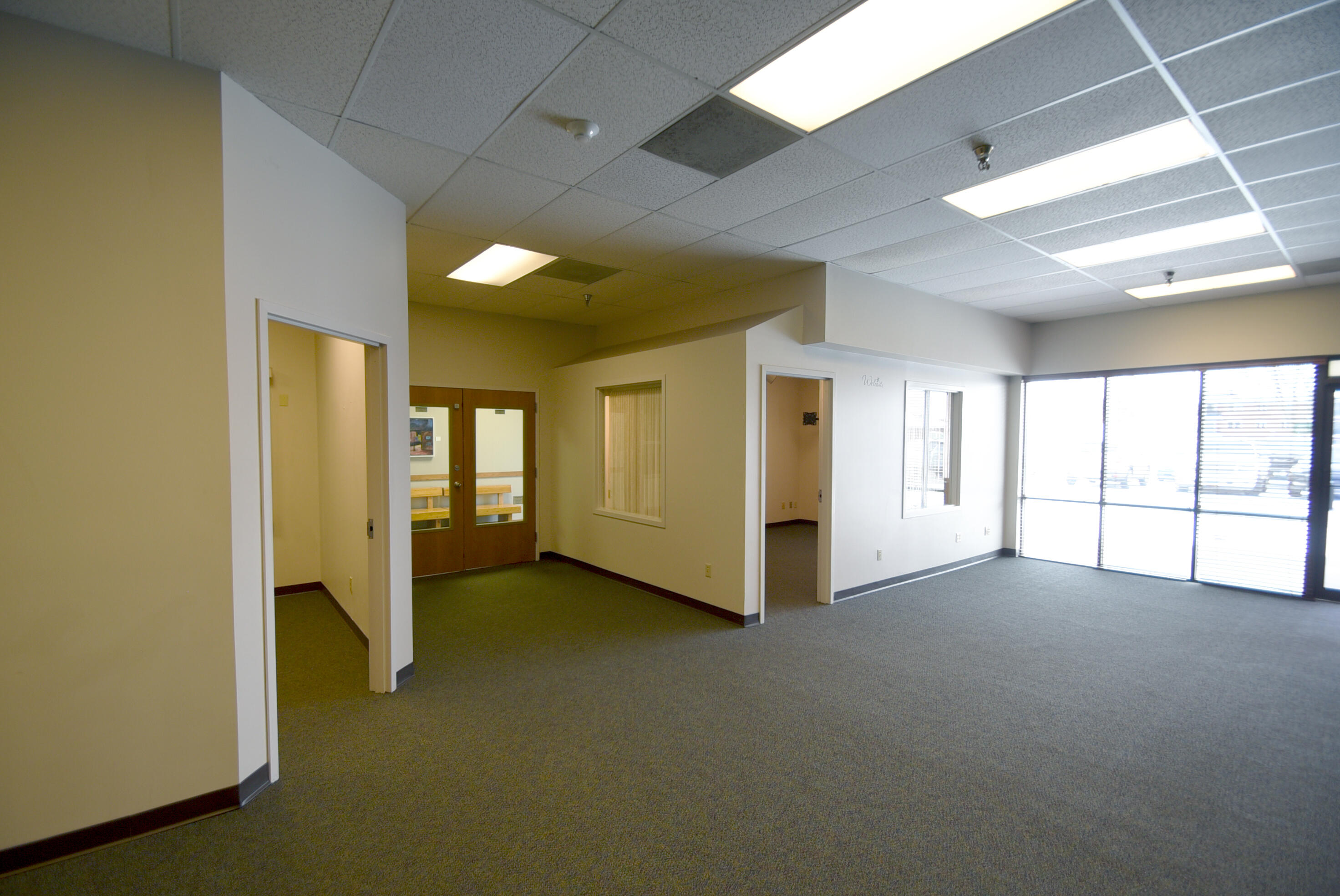3105 Broadway N Property Photo 4