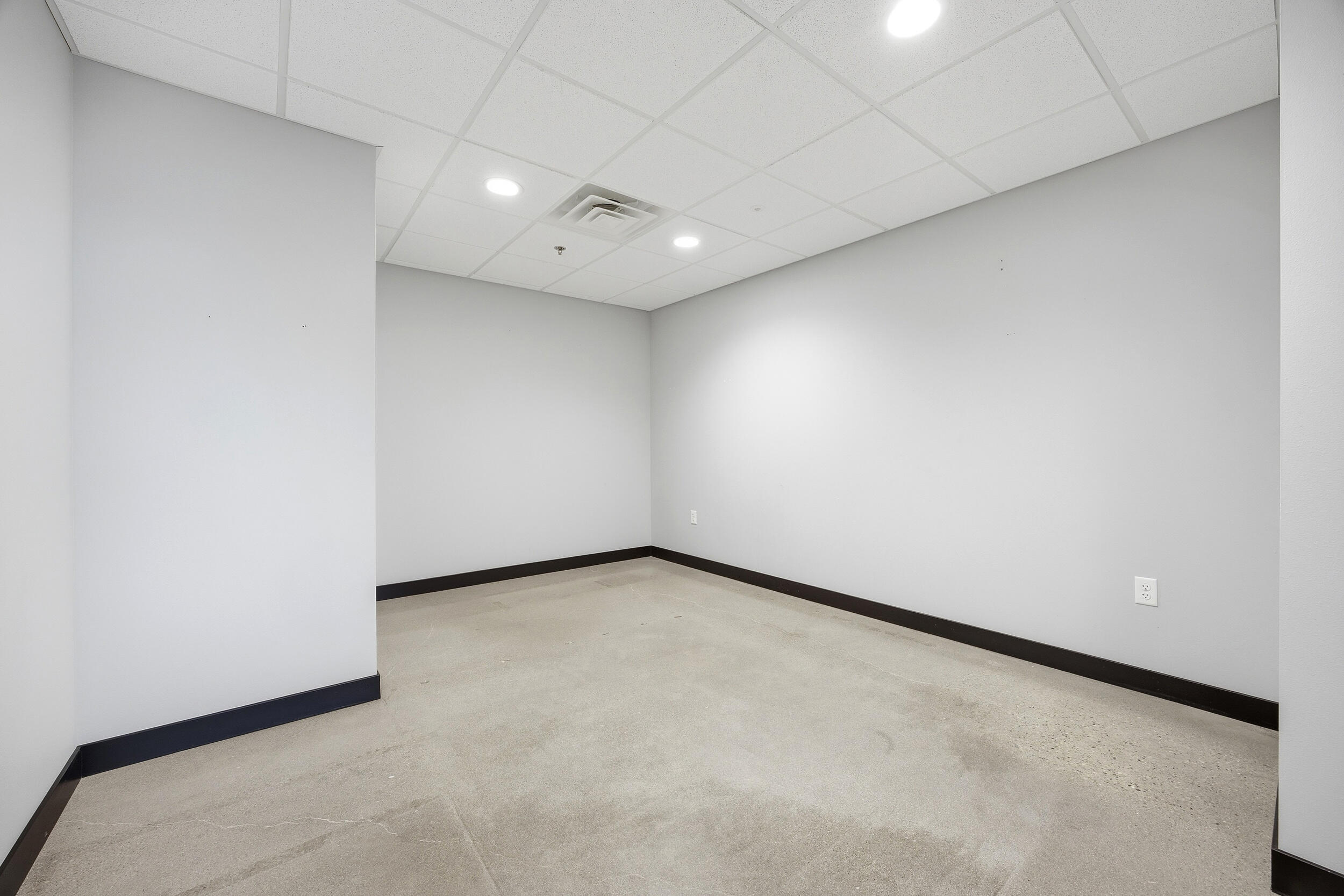 3220 4th Street E Property Photo 13