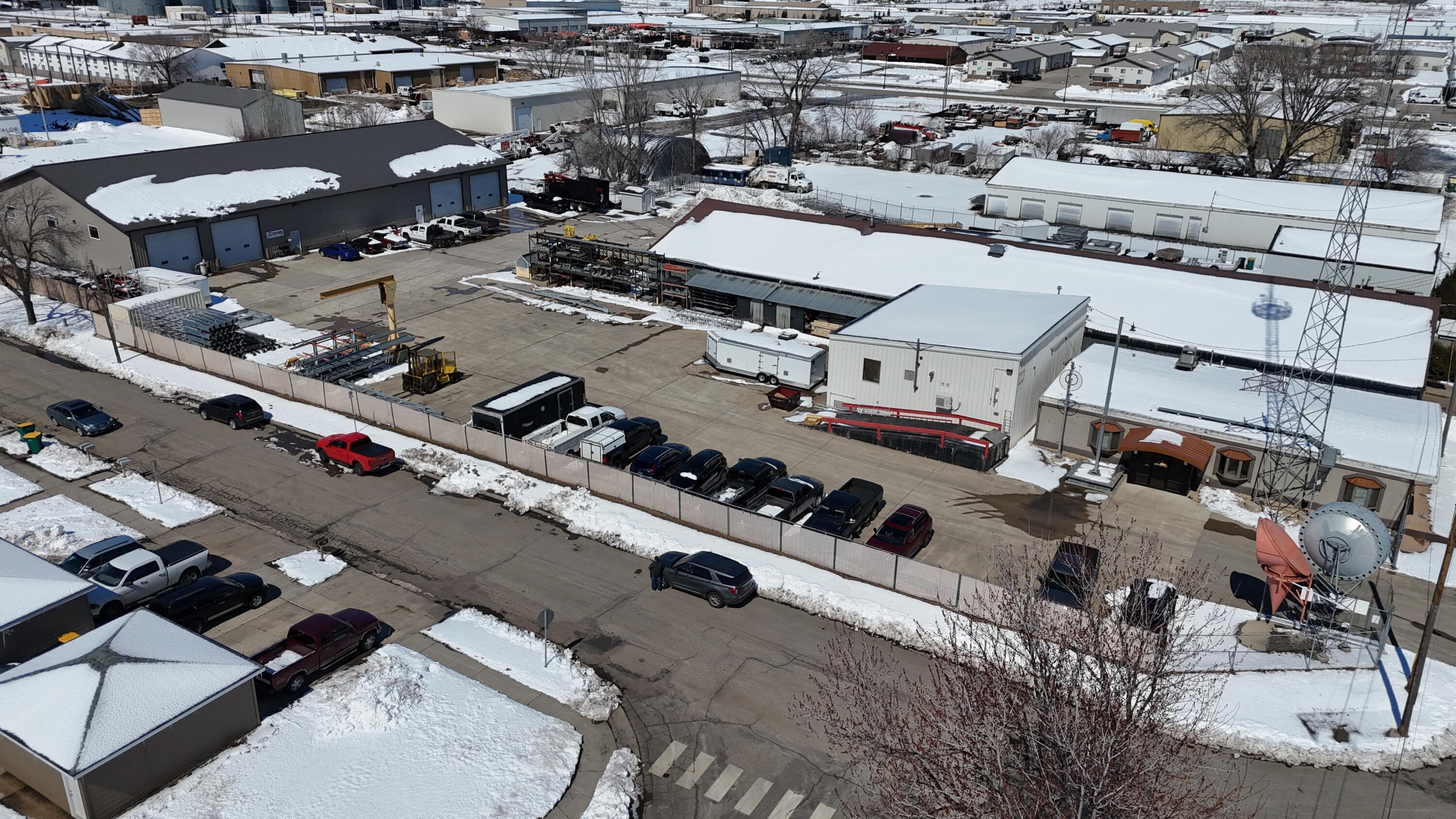 126 6th Street W Property Photo