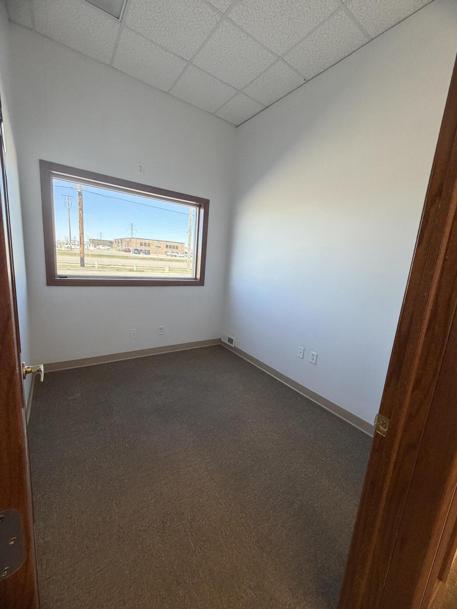 1613 Main Avenue E Property Photo 6