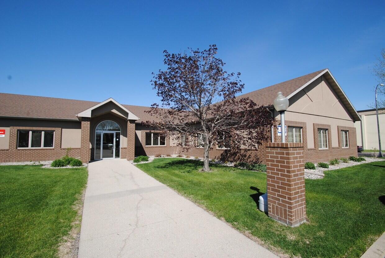 1401 32nd Street S Property Photo 1